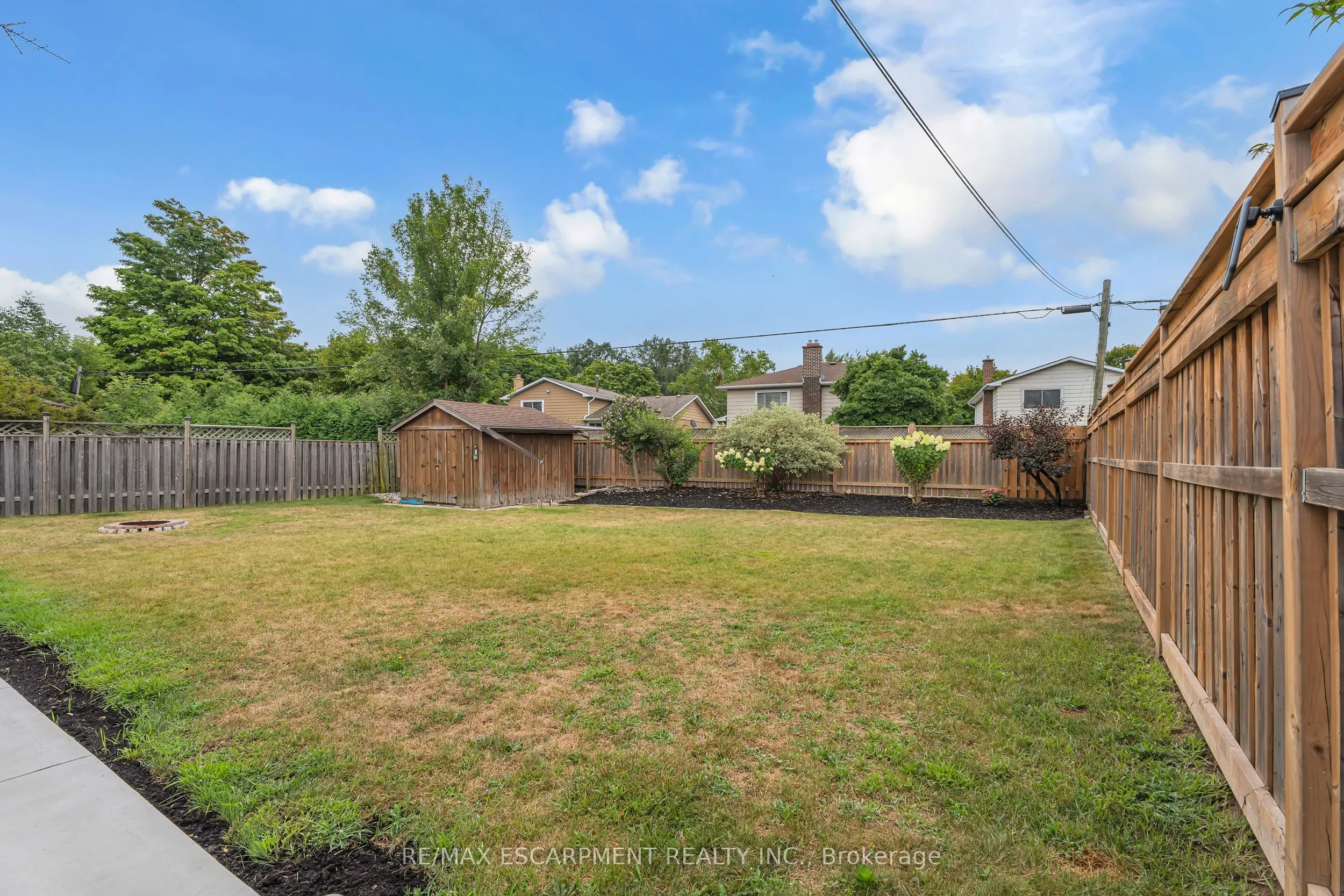 35 Hickery Place