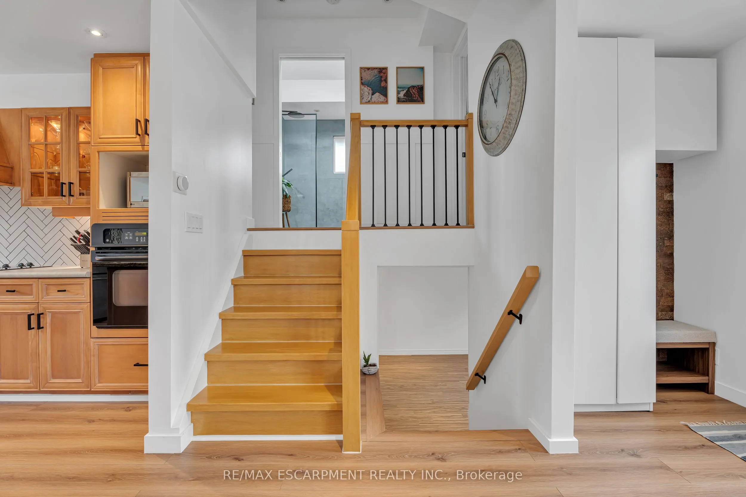 35 Hickery Place