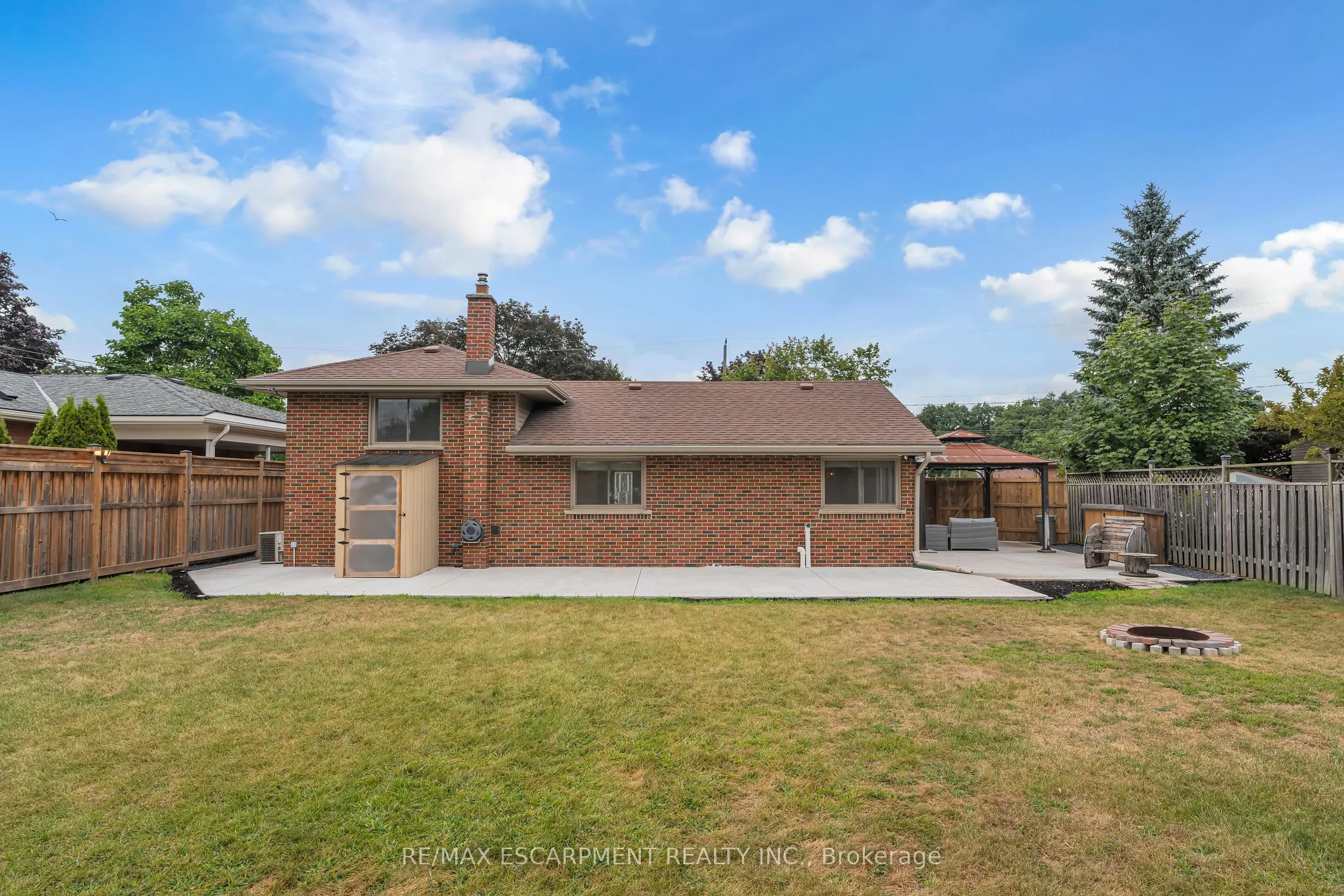 35 Hickery Place