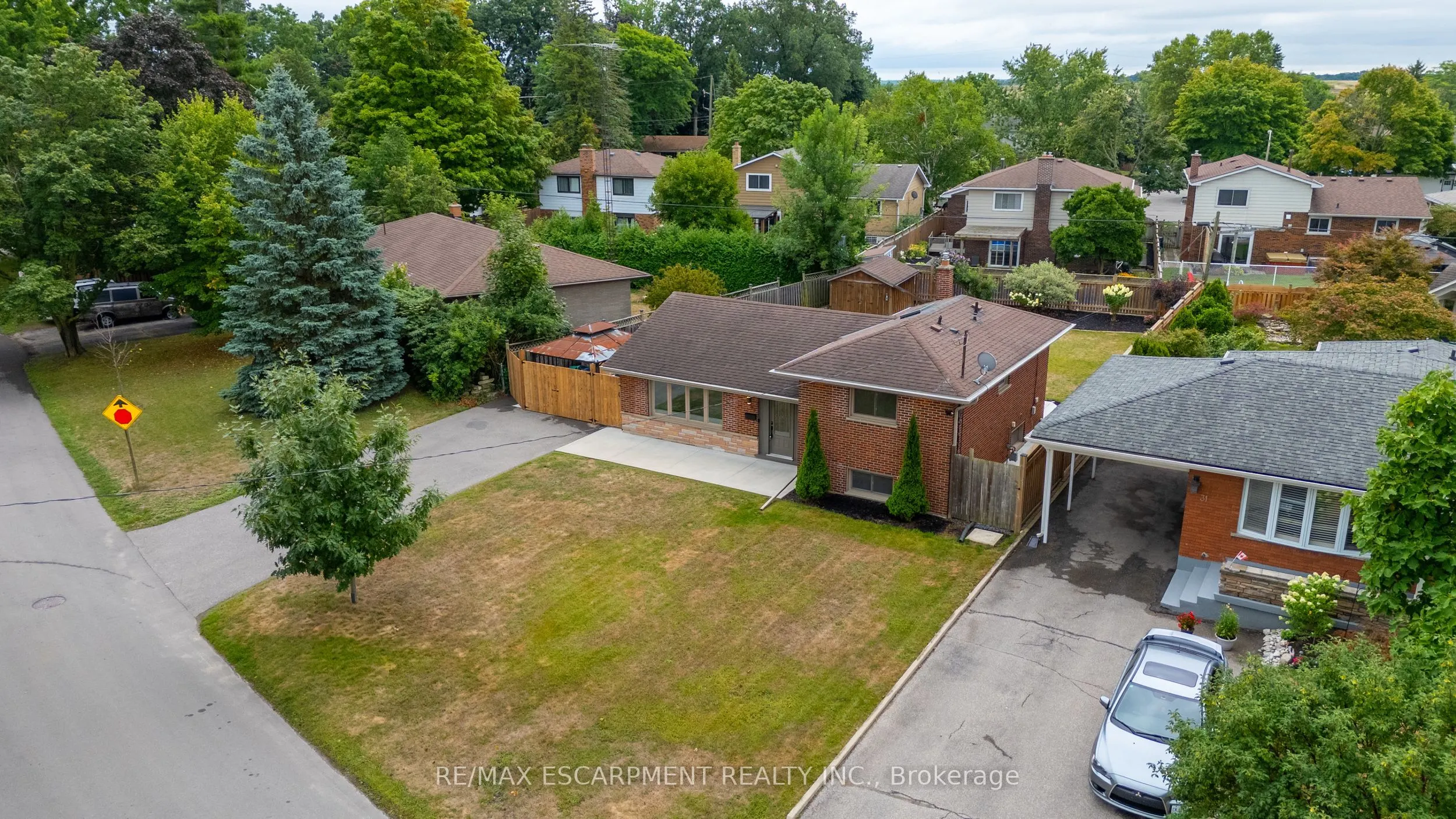 35 Hickery Place