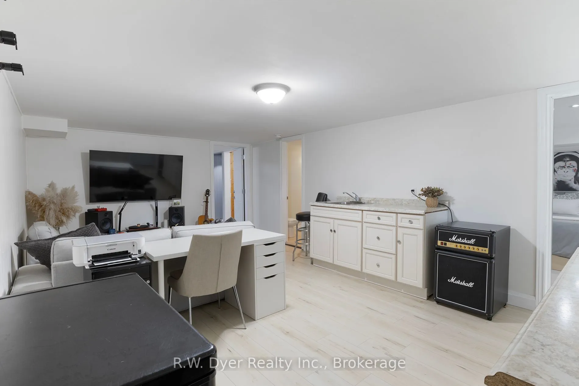 49 Lauris Avenue