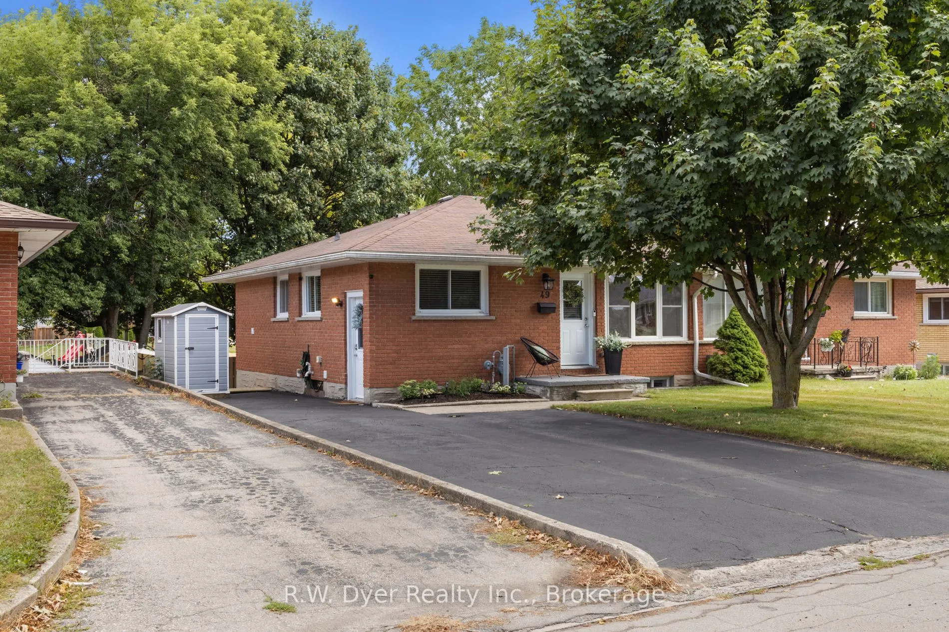 49 Lauris Avenue