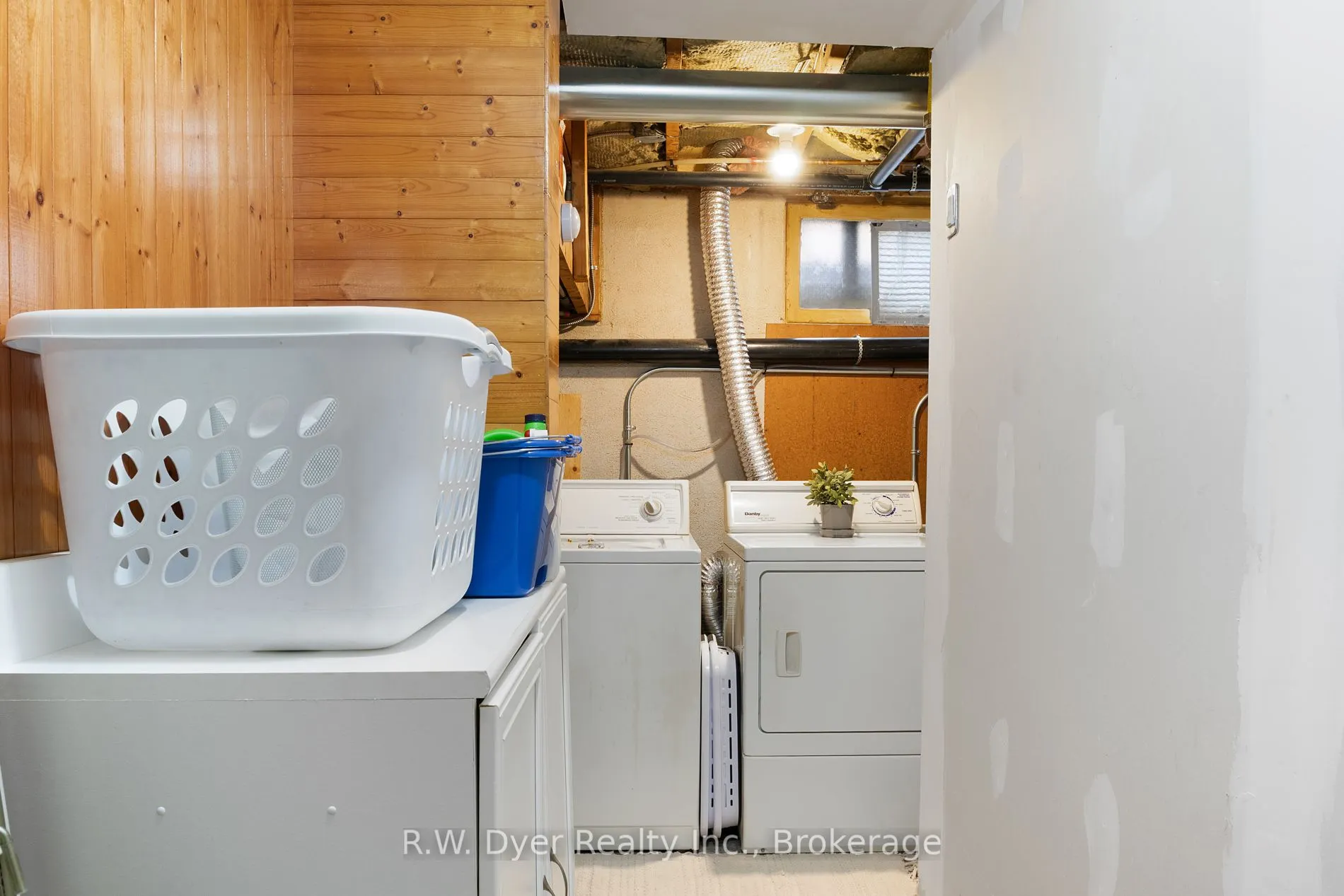 49 Lauris Avenue