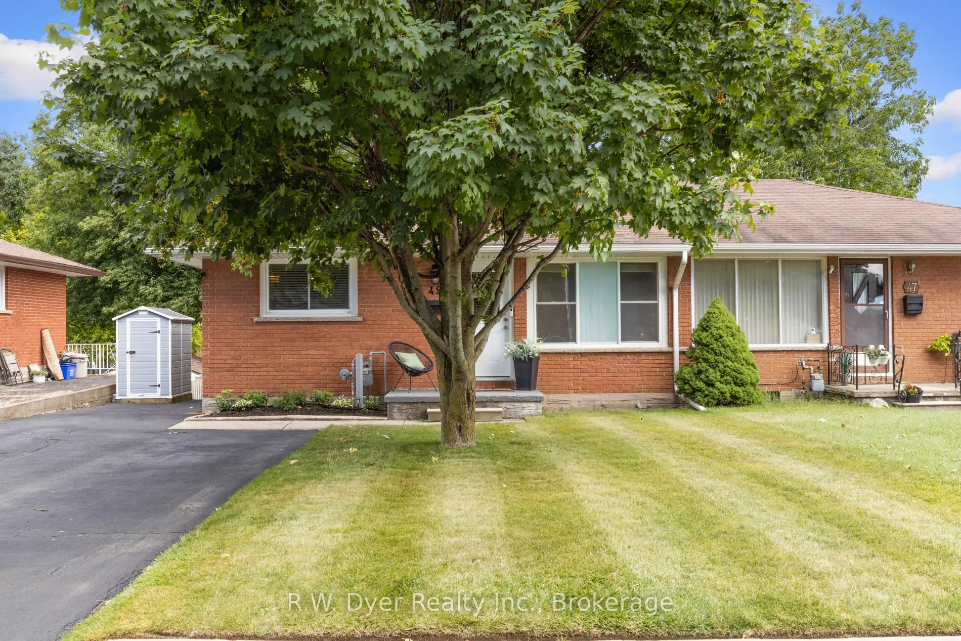 49 Lauris Avenue