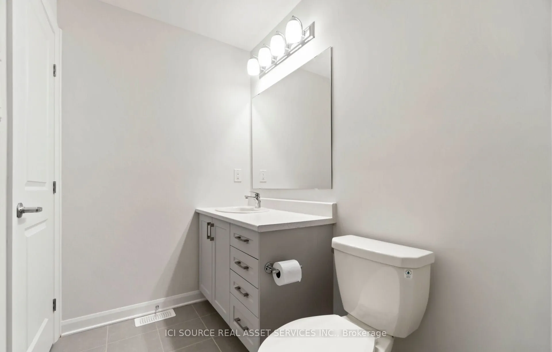 418 Silverberry Private