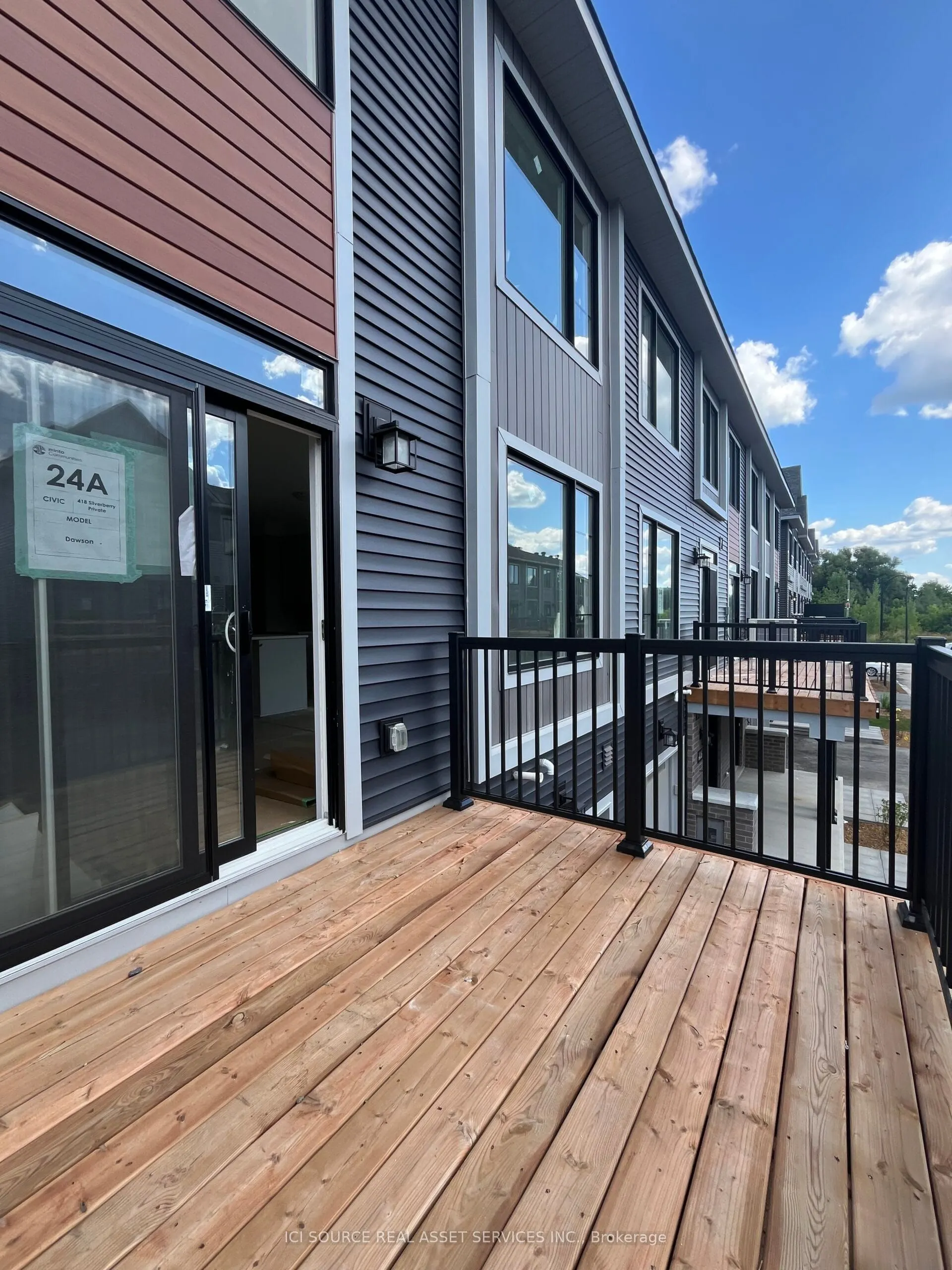 418 Silverberry Private