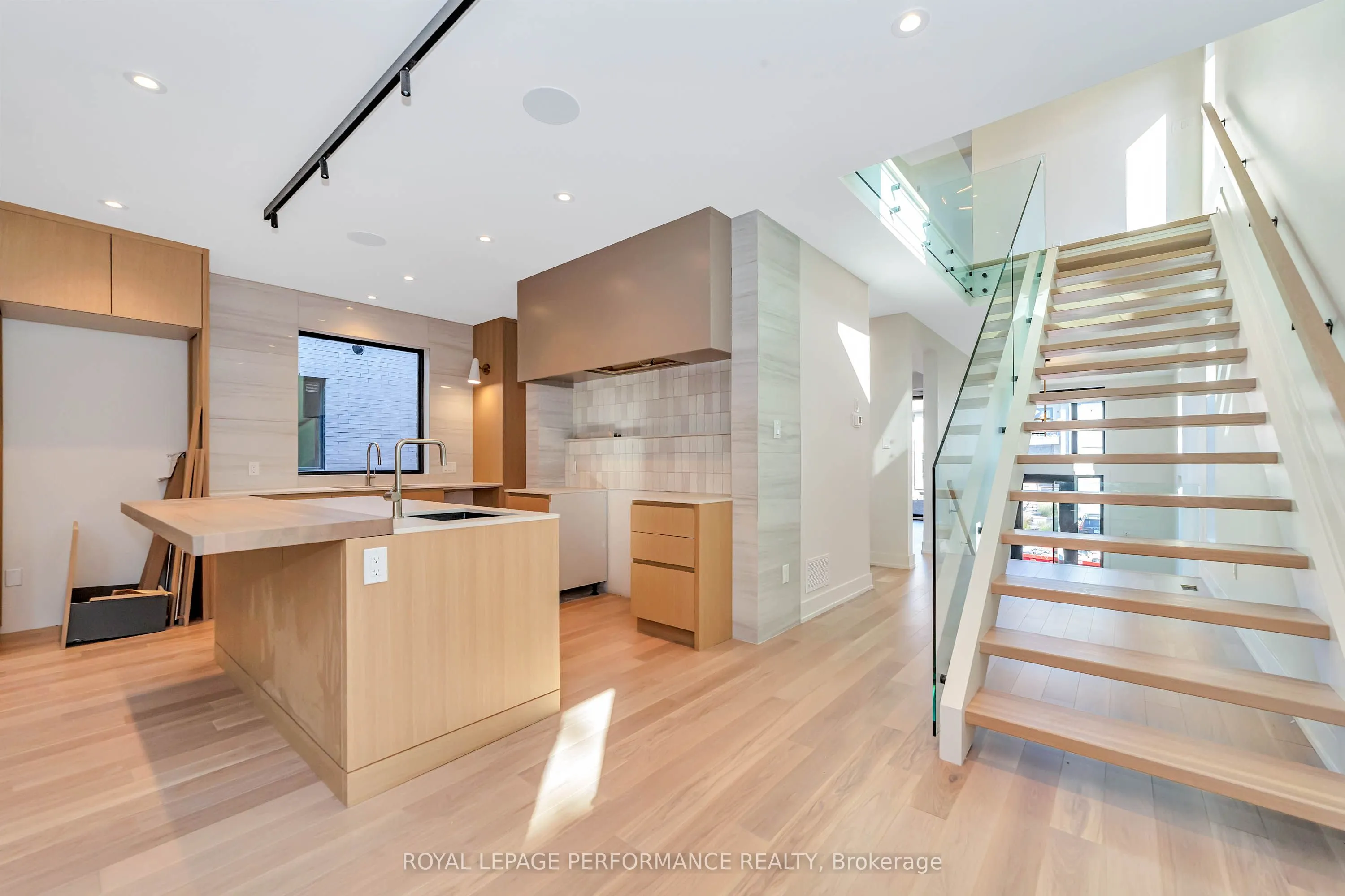 304 Selby Avenue