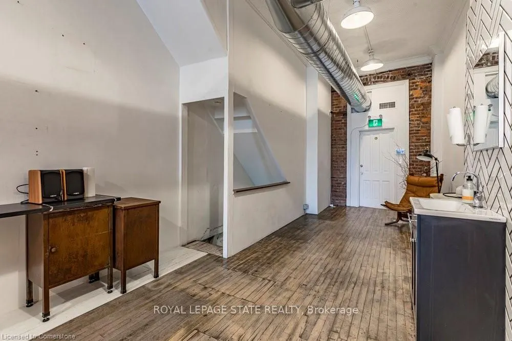 203 King Street E