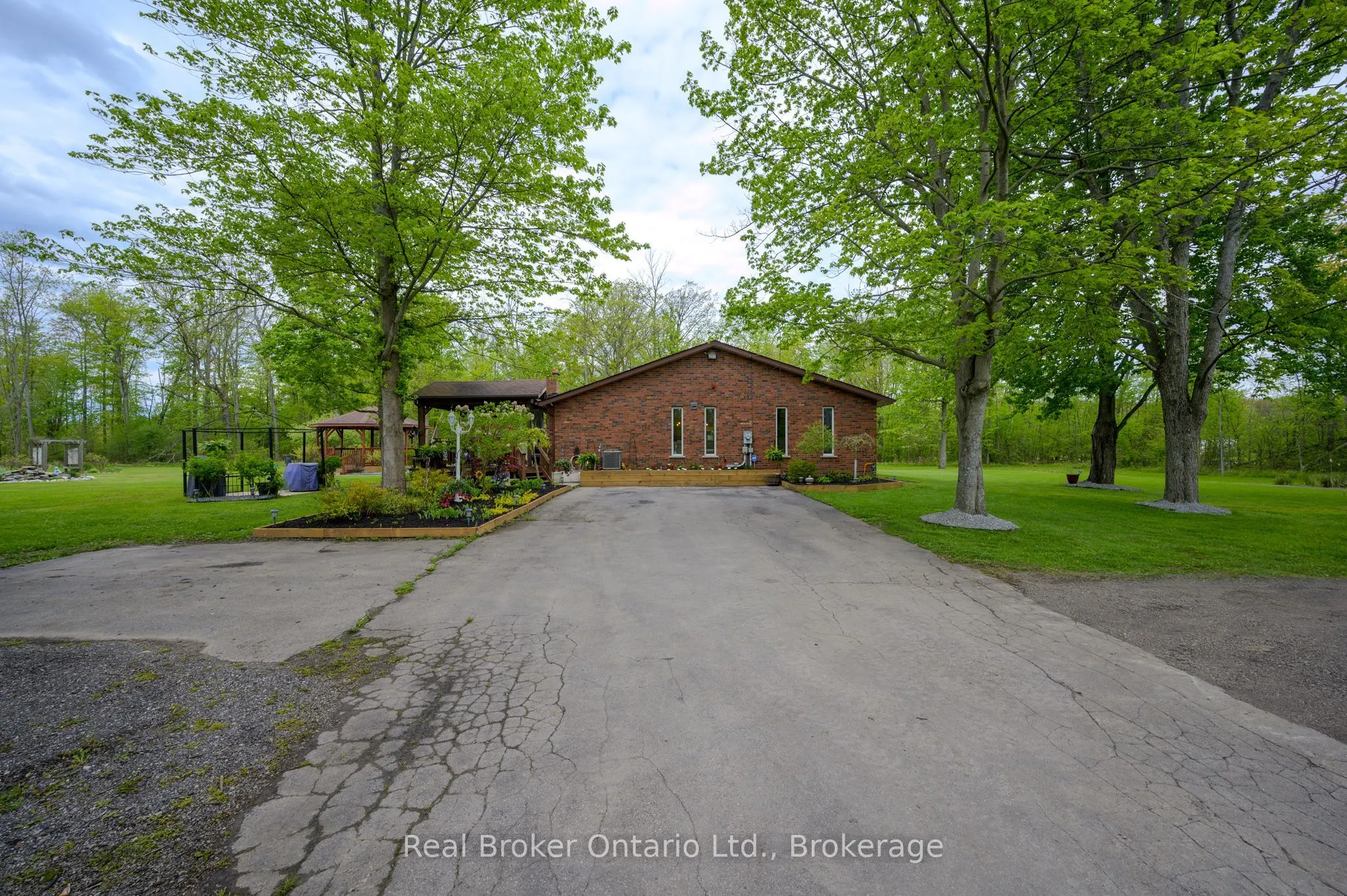 2859 Dominion Road
