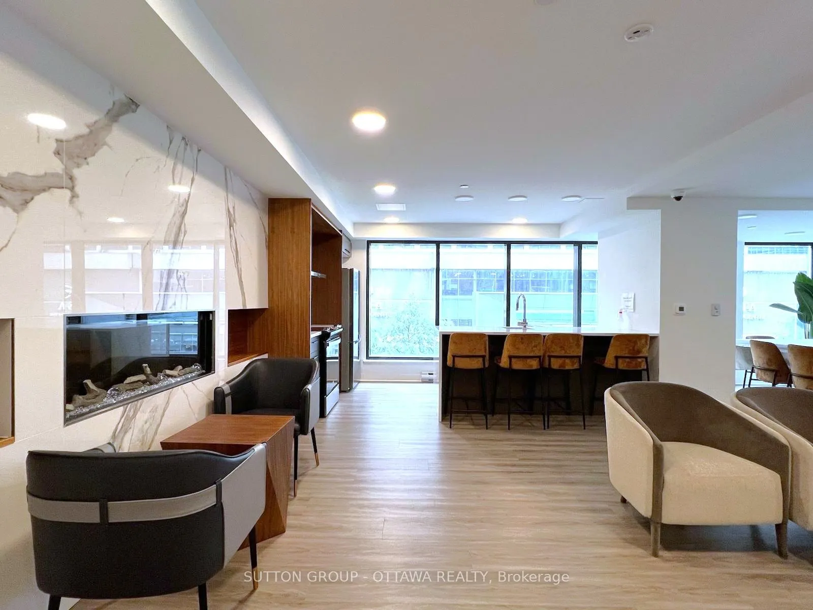 340 Queen Street, #1001
