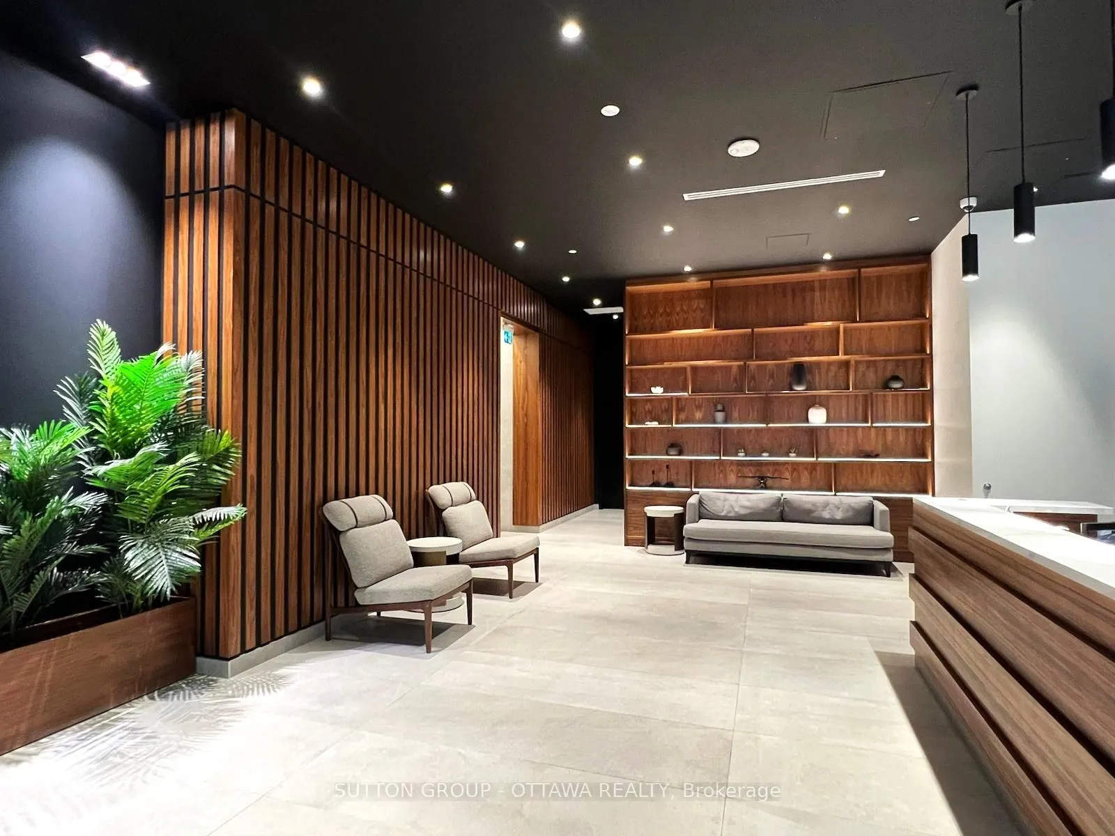 340 Queen Street, #1001