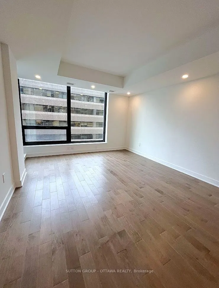 340 Queen Street, #1001