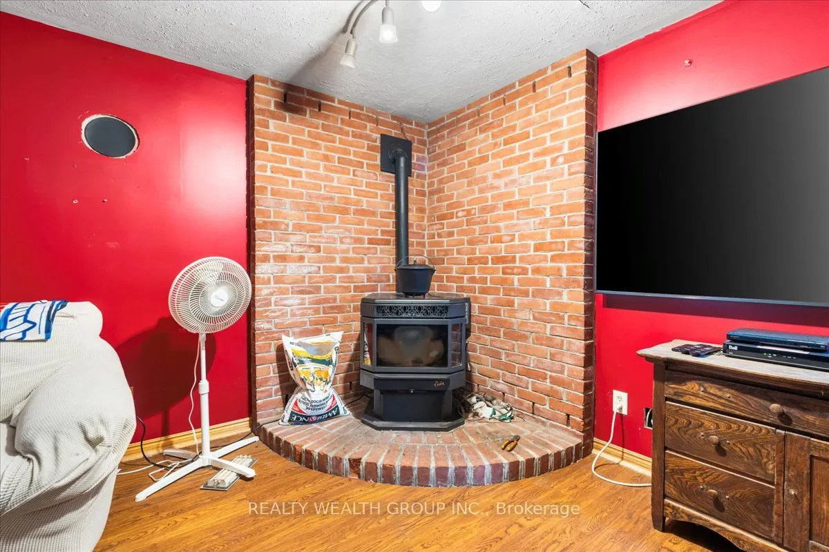 72 Halloway Road