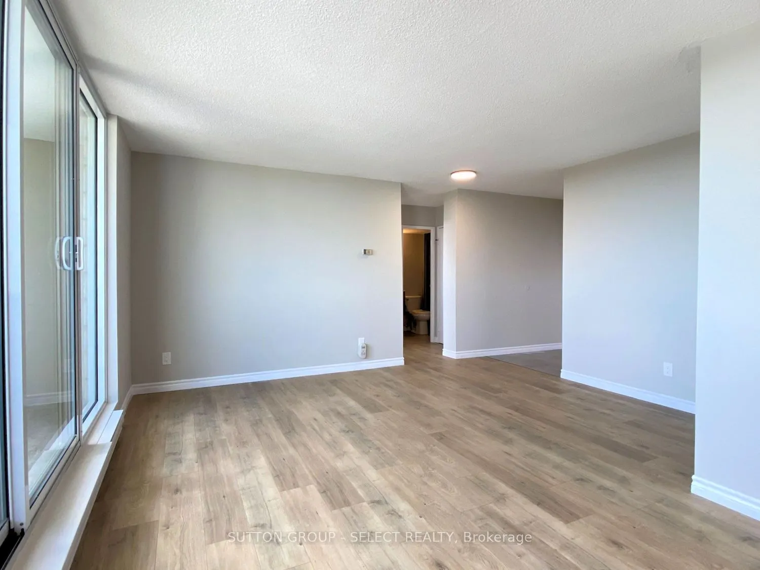 1105 Jalna Boulevard, #804