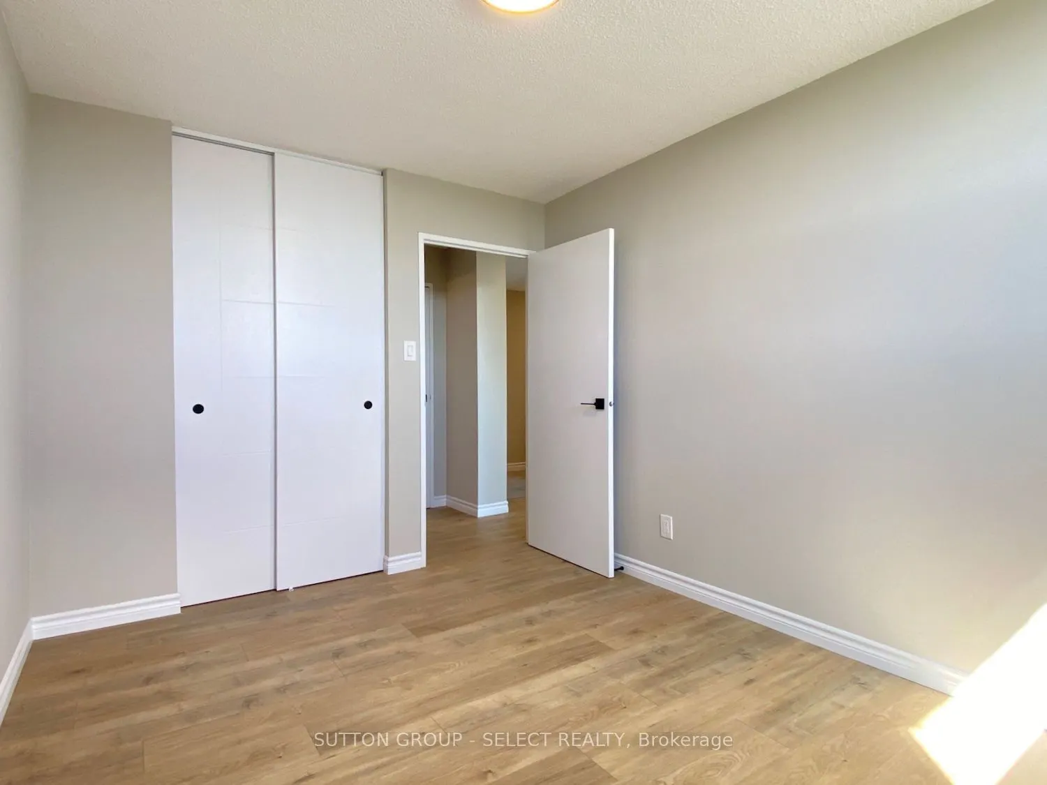 1105 Jalna Boulevard, #804