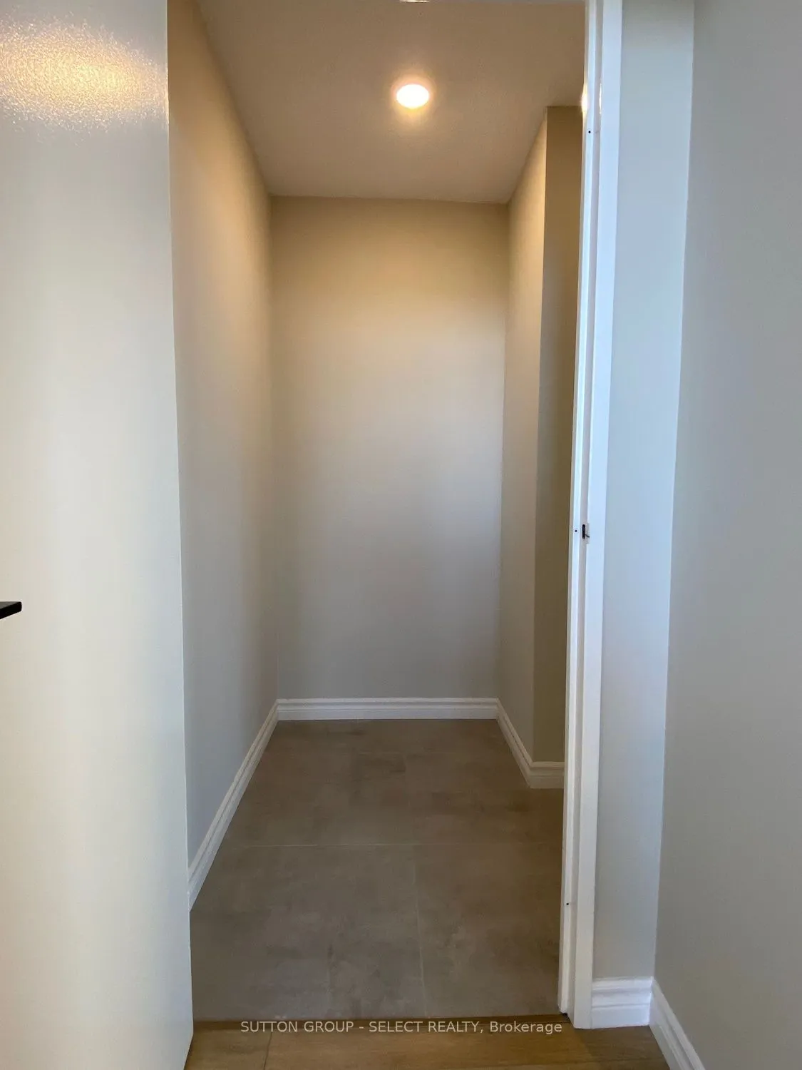 1105 Jalna Boulevard, #804