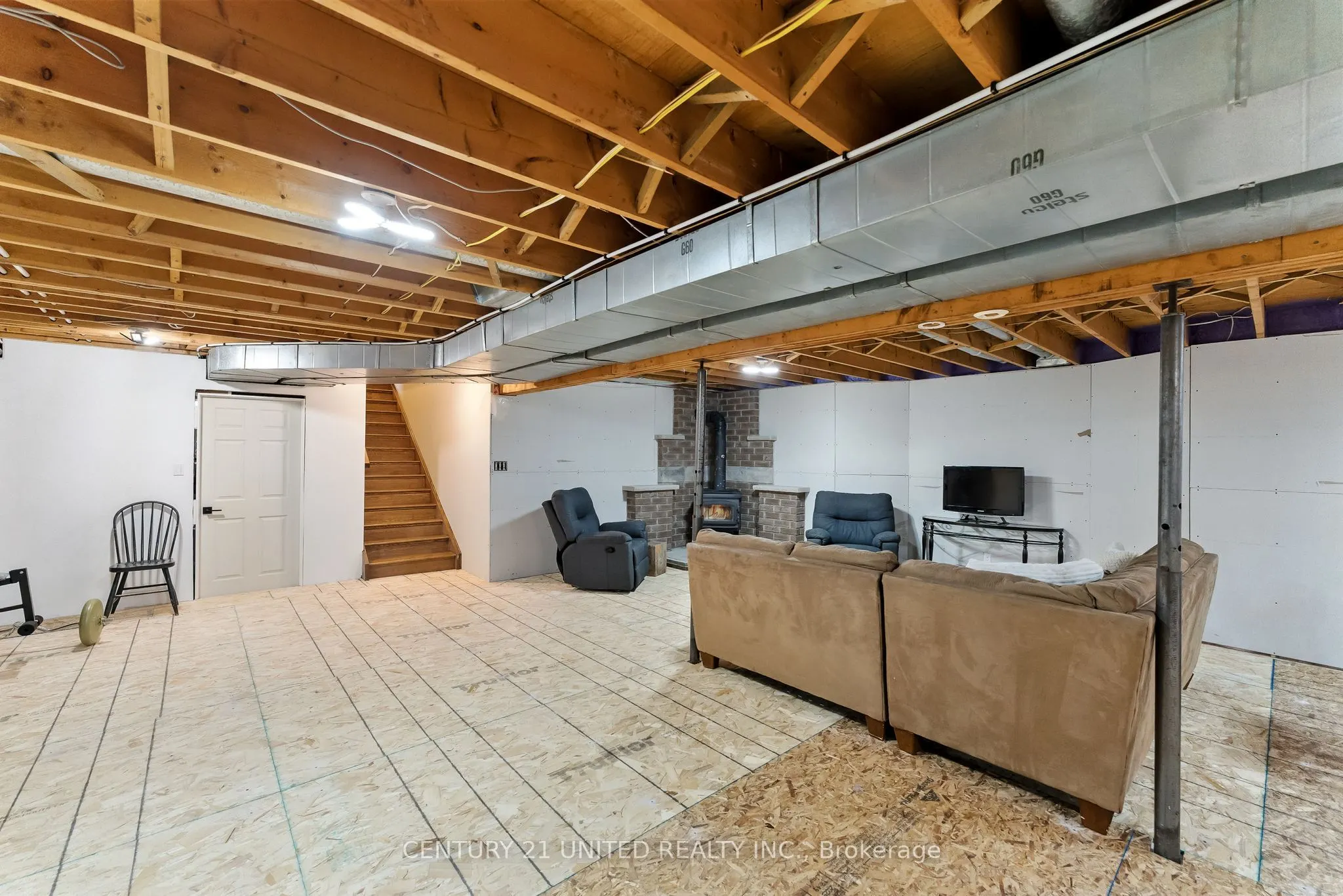 2038 Hilliard Street