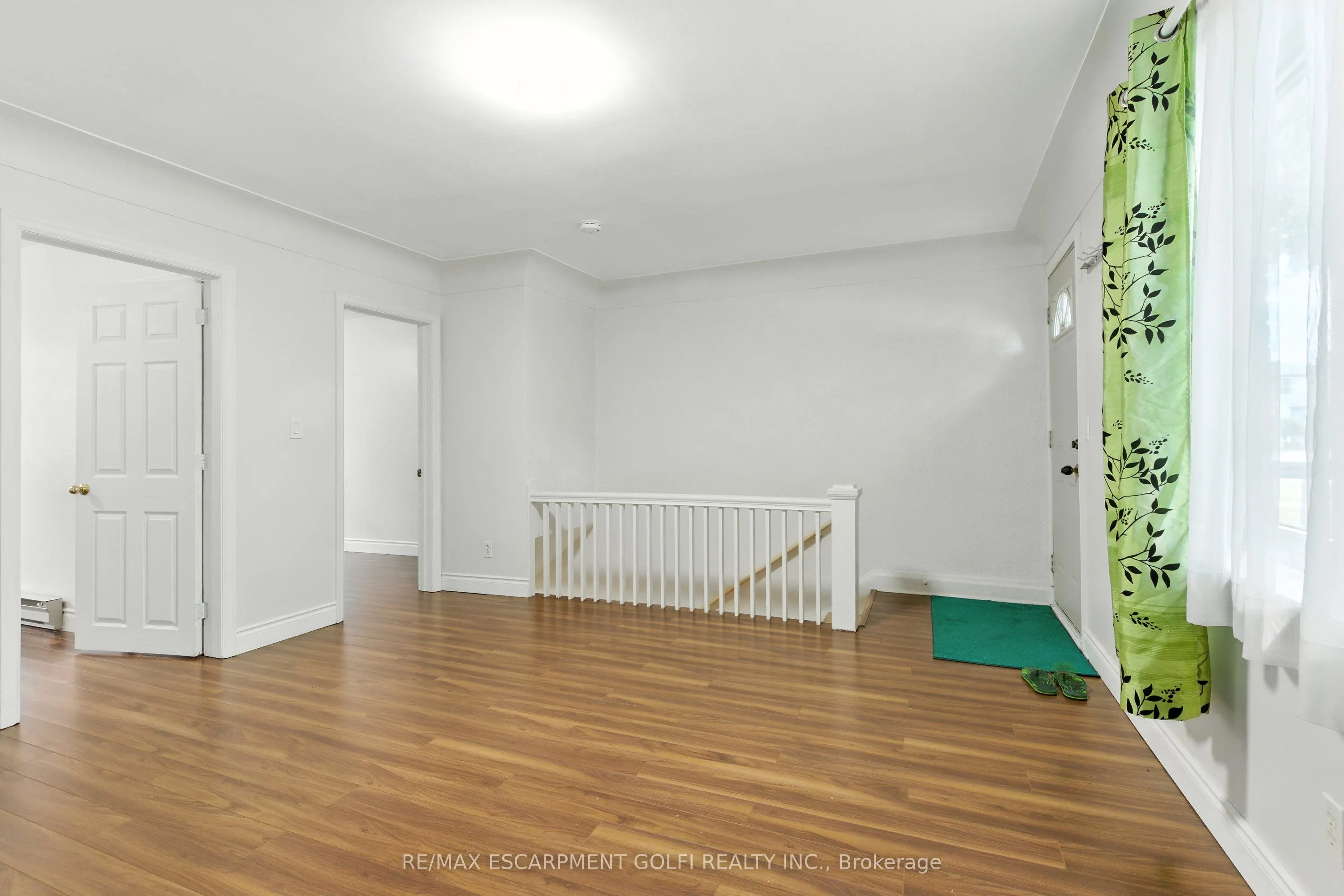 24 Macklin Street N, #0