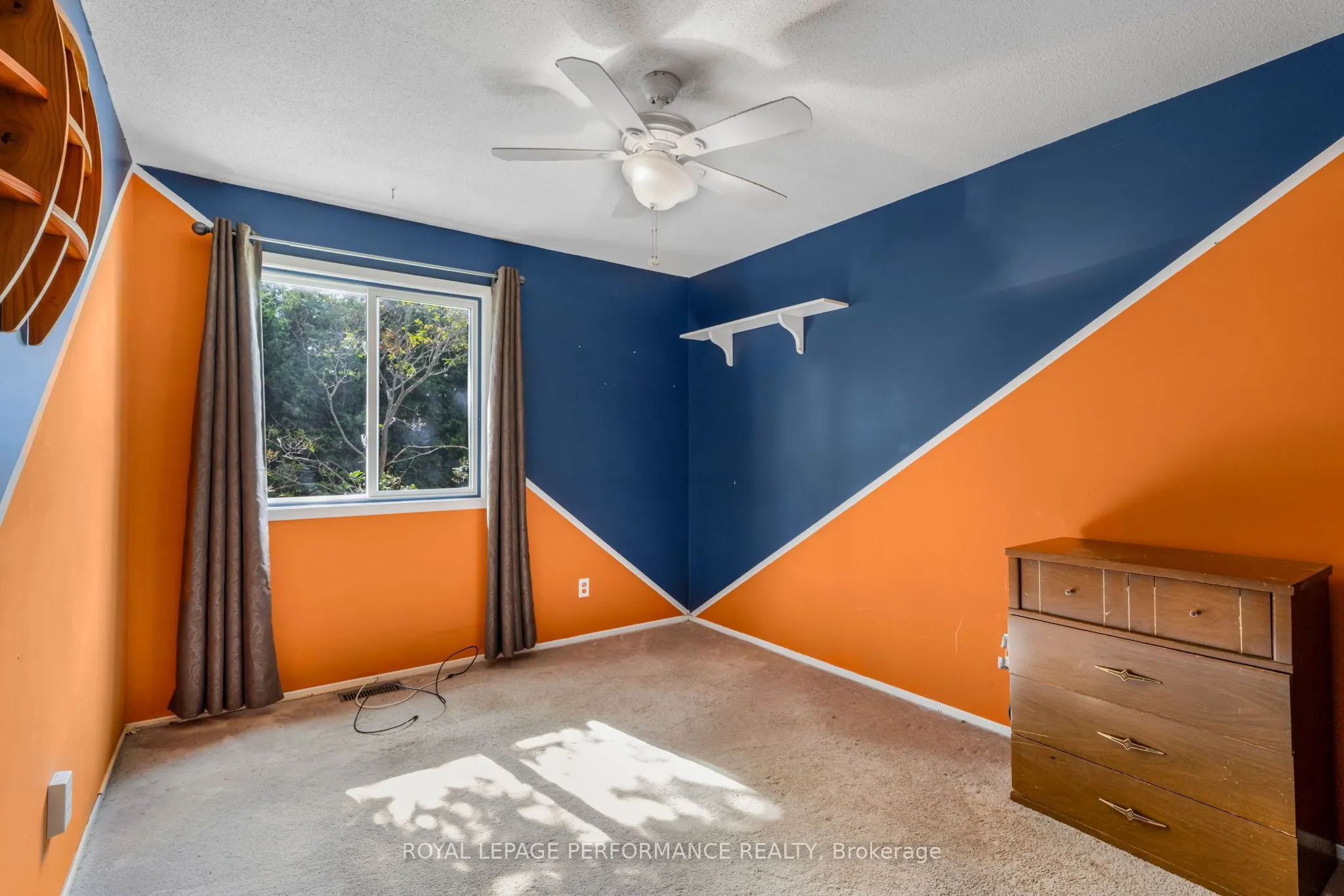 42 Chateau Crescent