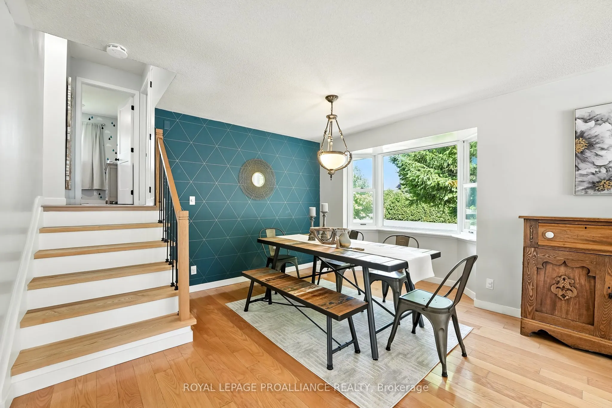 11 Iroquois Avenue