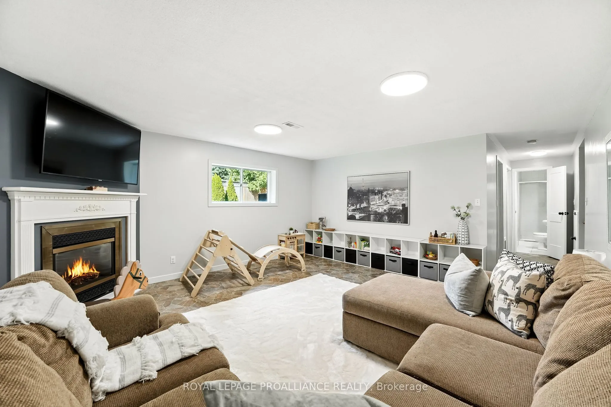 11 Iroquois Avenue