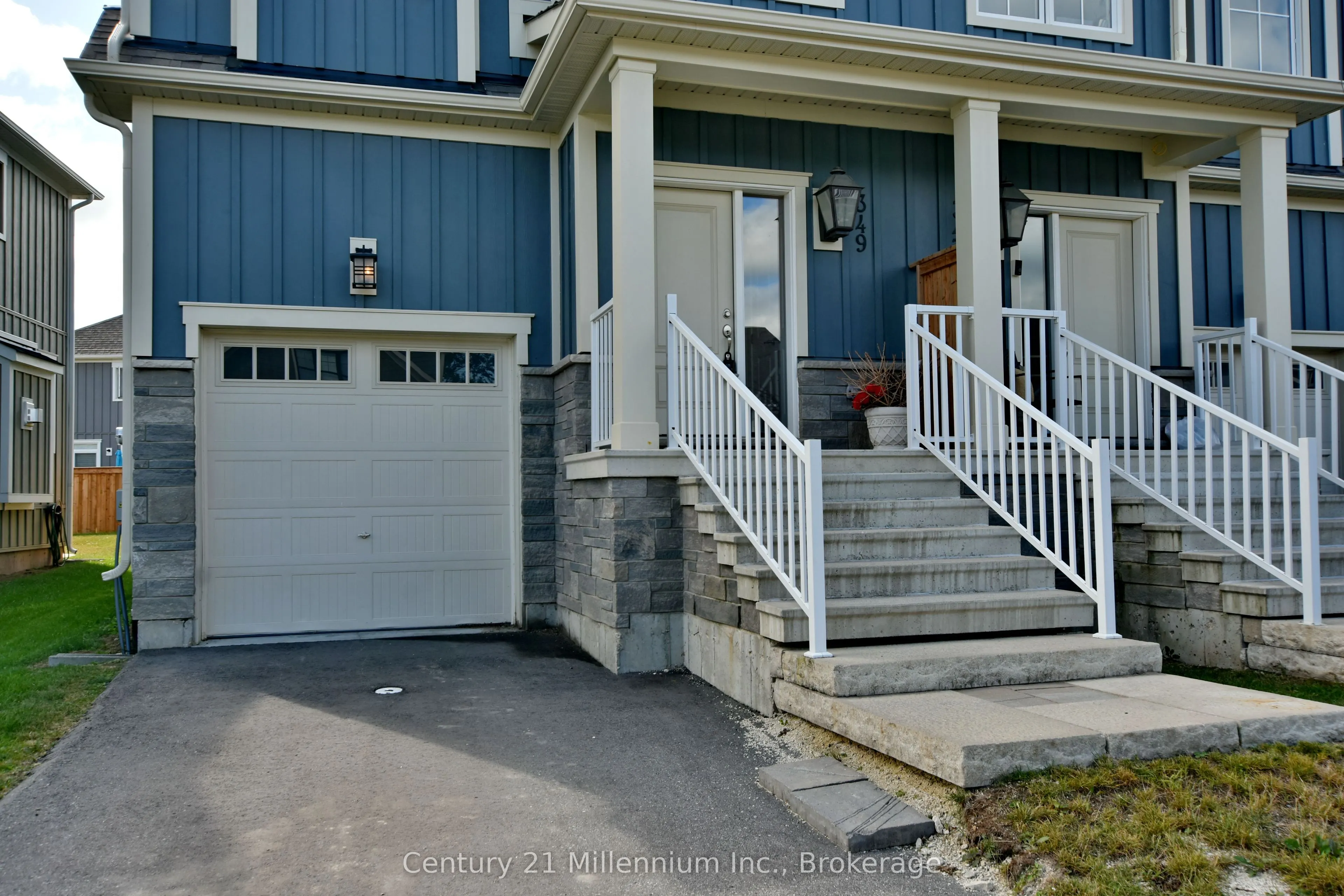 349 YELLOW BIRCH Crescent