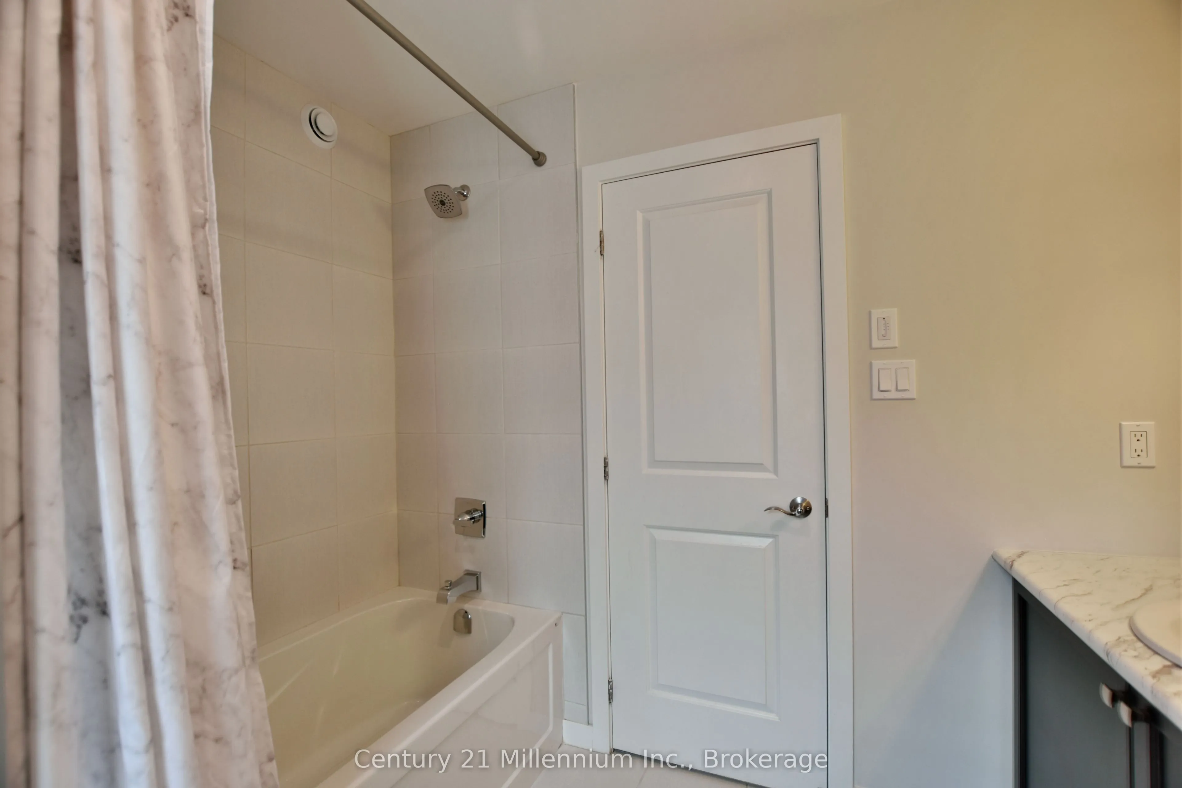349 YELLOW BIRCH Crescent