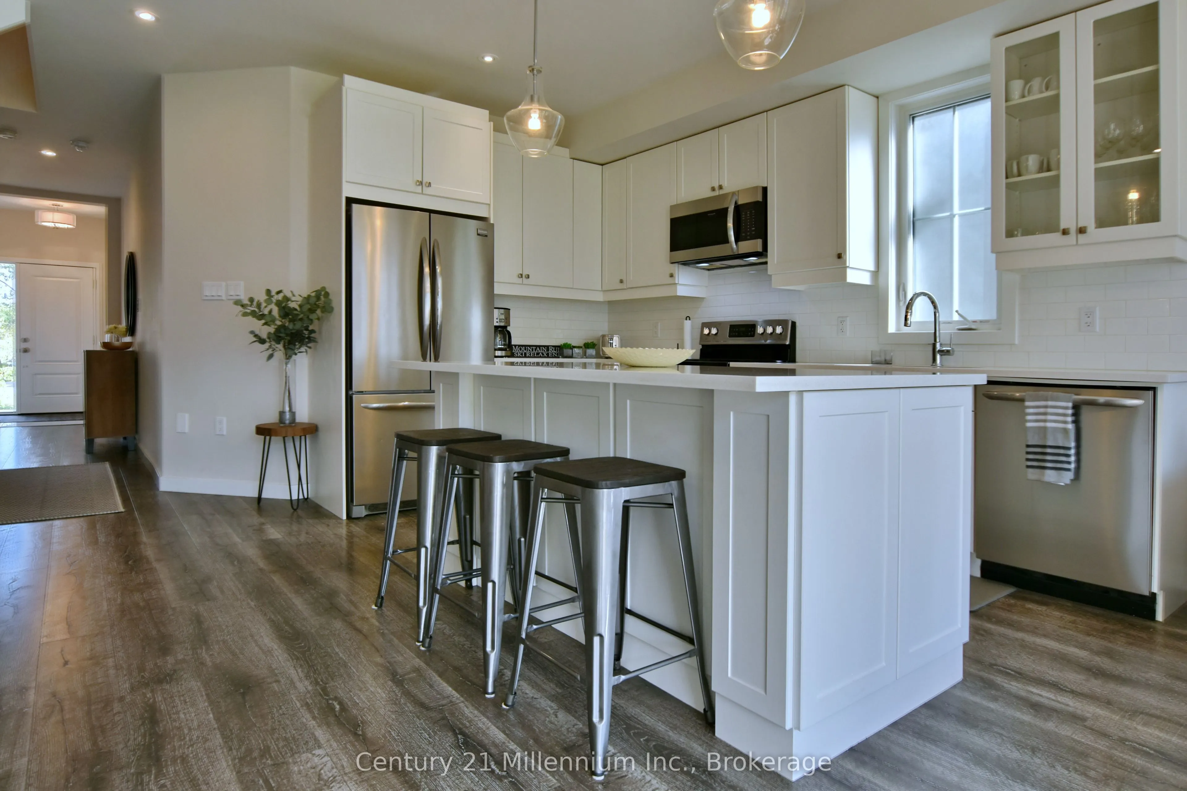 349 YELLOW BIRCH Crescent