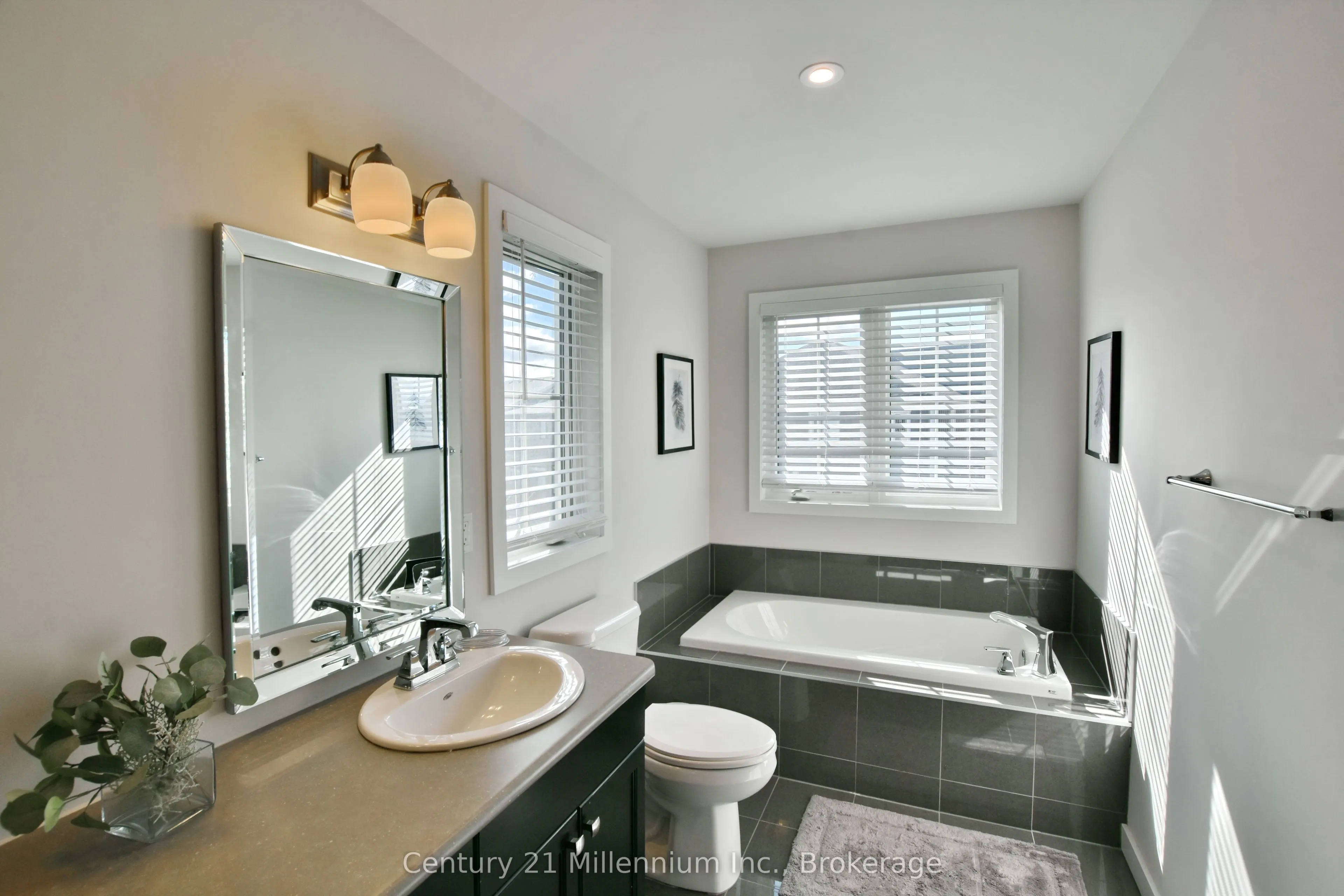 349 YELLOW BIRCH Crescent