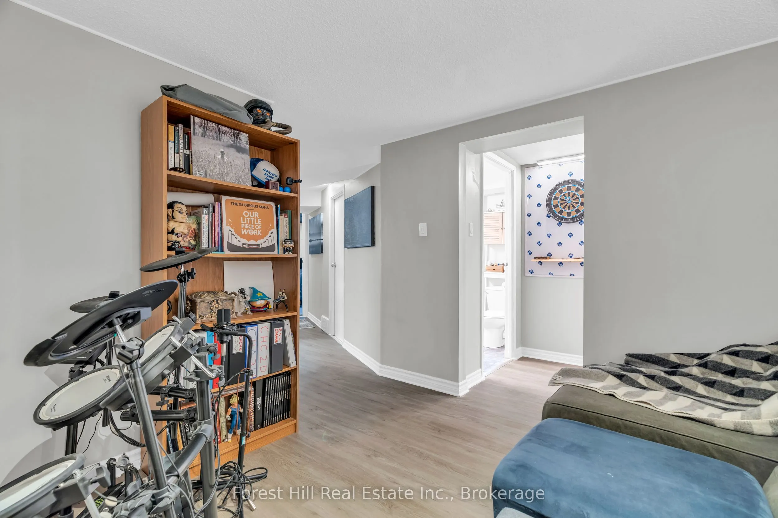 130 Pepperwood Crescent