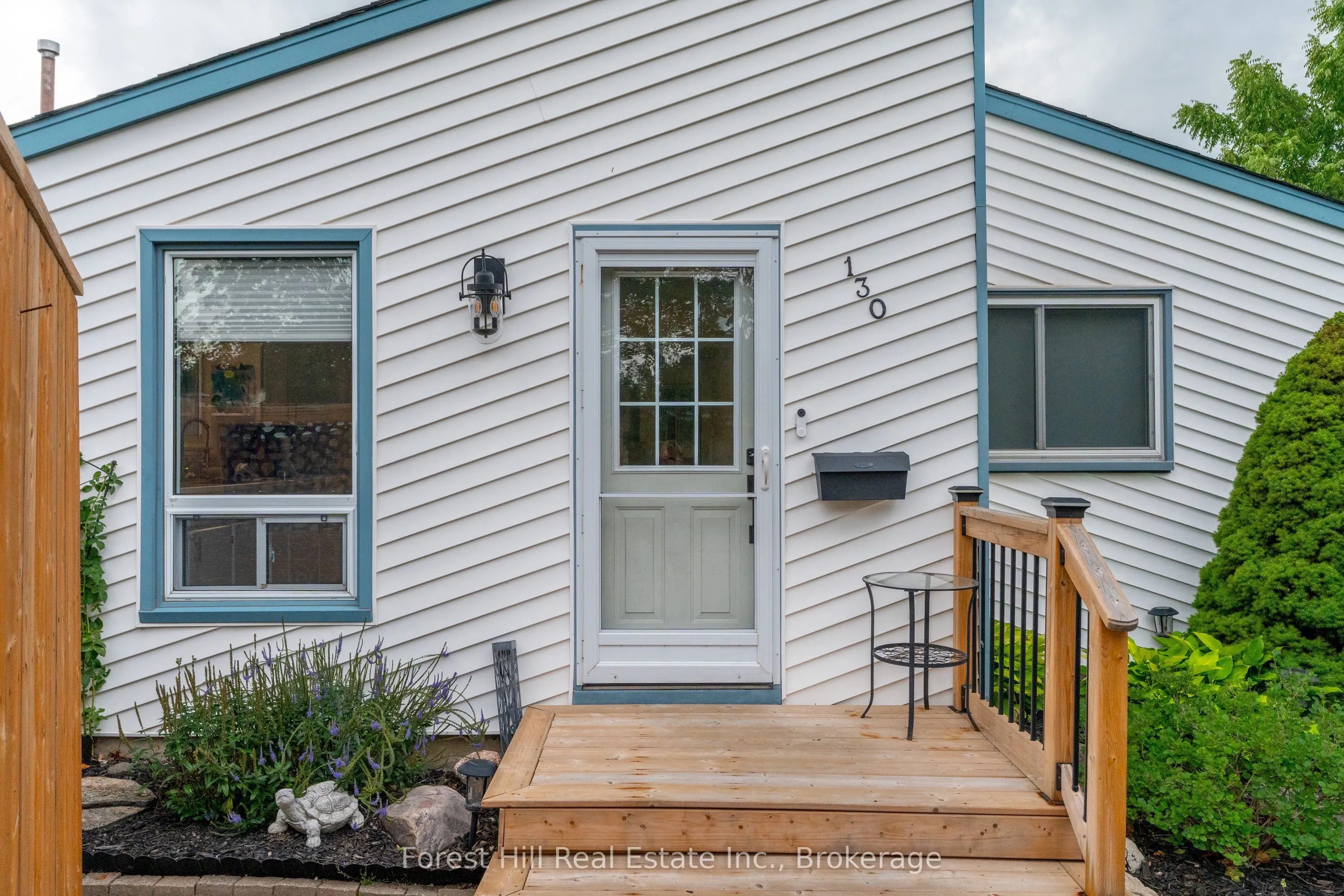 130 Pepperwood Crescent