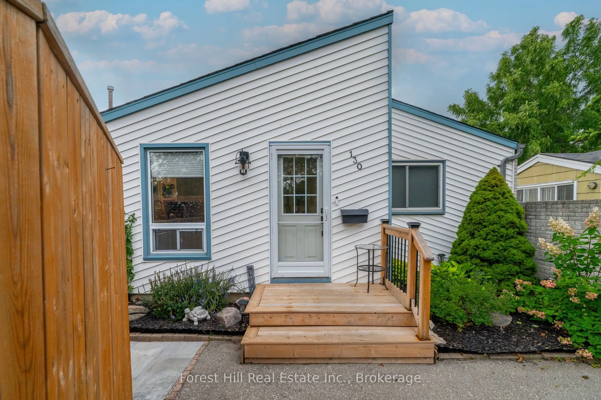 130 Pepperwood Crescent