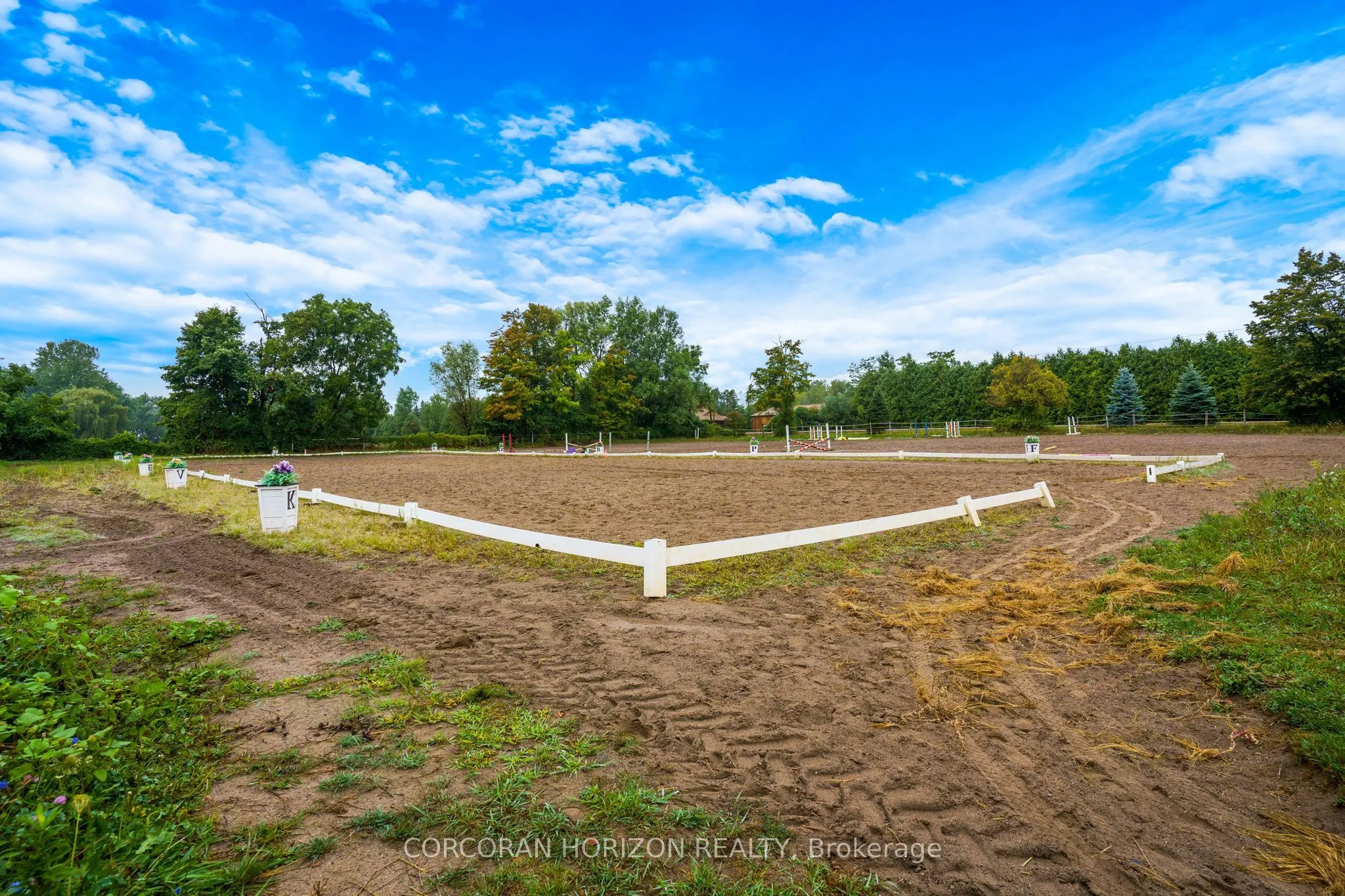 1374 5th Concession Road W