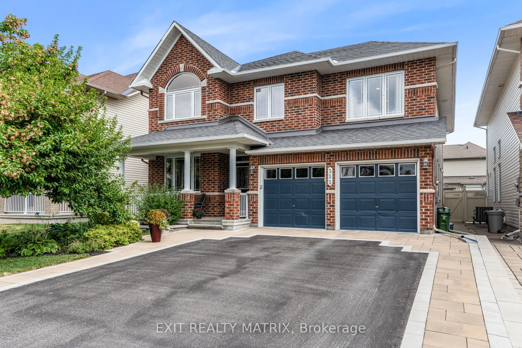 352 Oakcrest Way