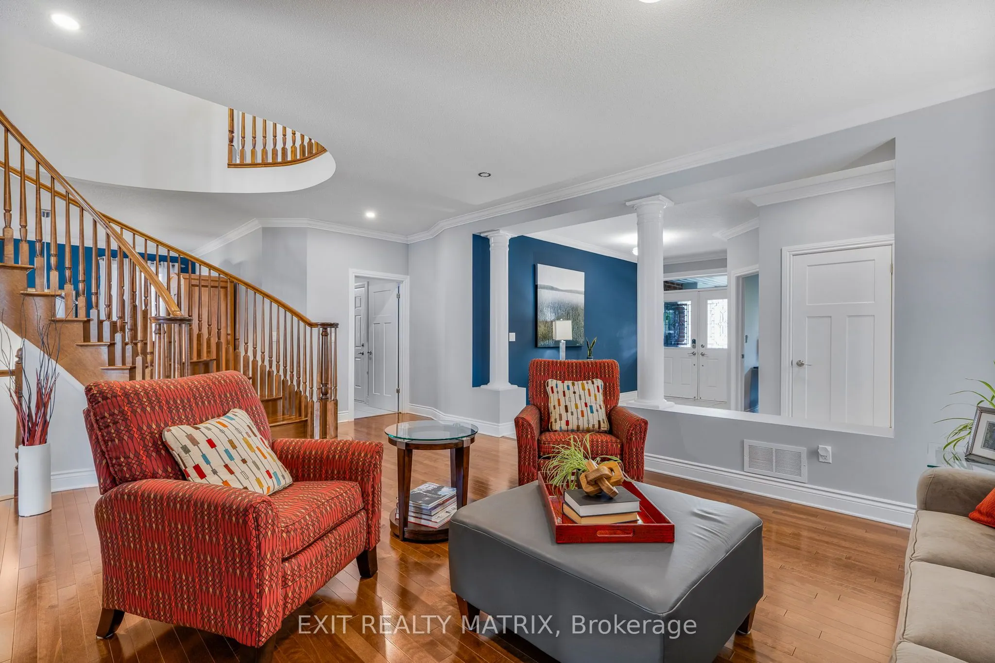 352 Oakcrest Way