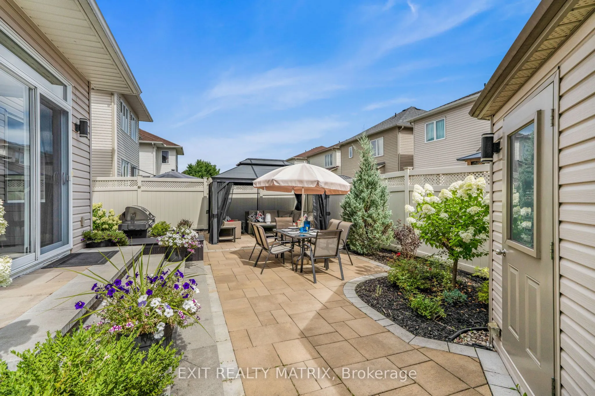 352 Oakcrest Way