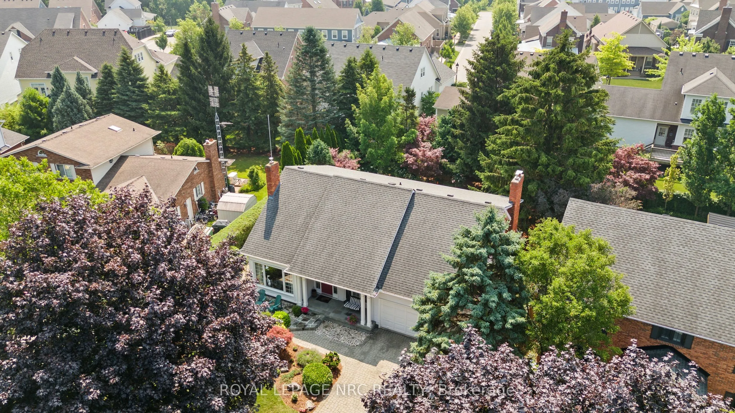 36 CONFEDERATION Drive