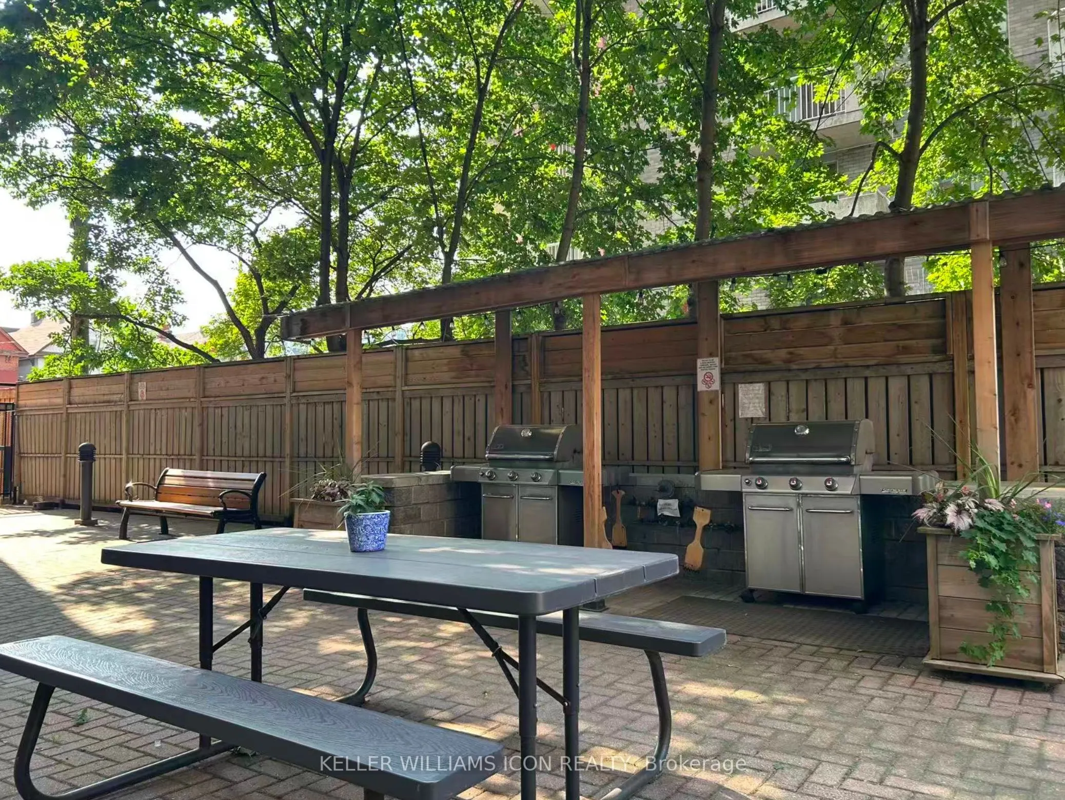 429 Somerset Street W, #105