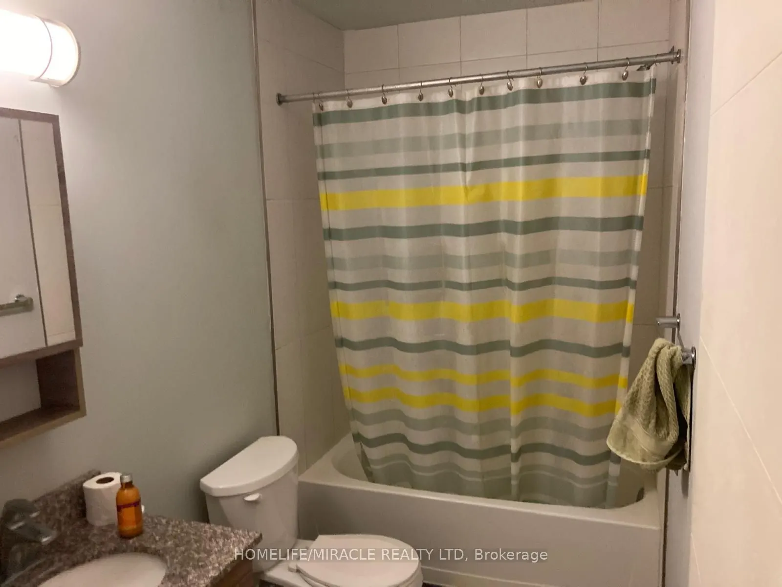 318 Spruce Street, #1704