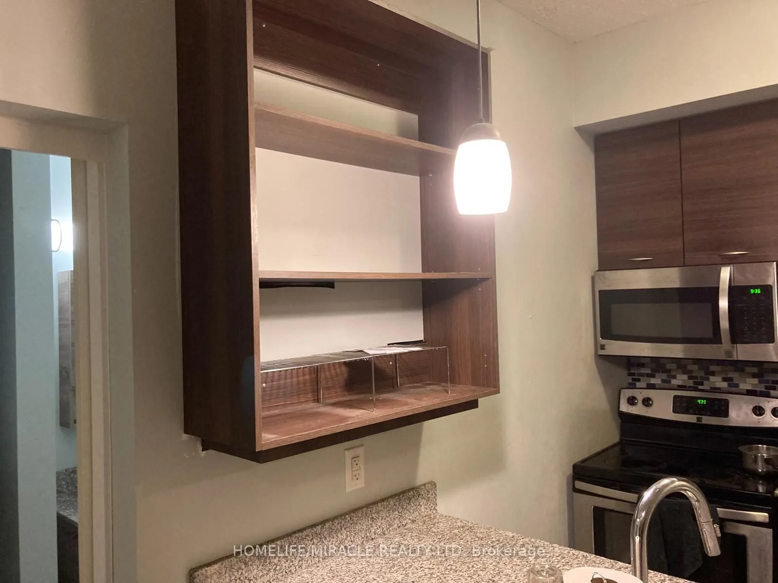 318 Spruce Street, #1704