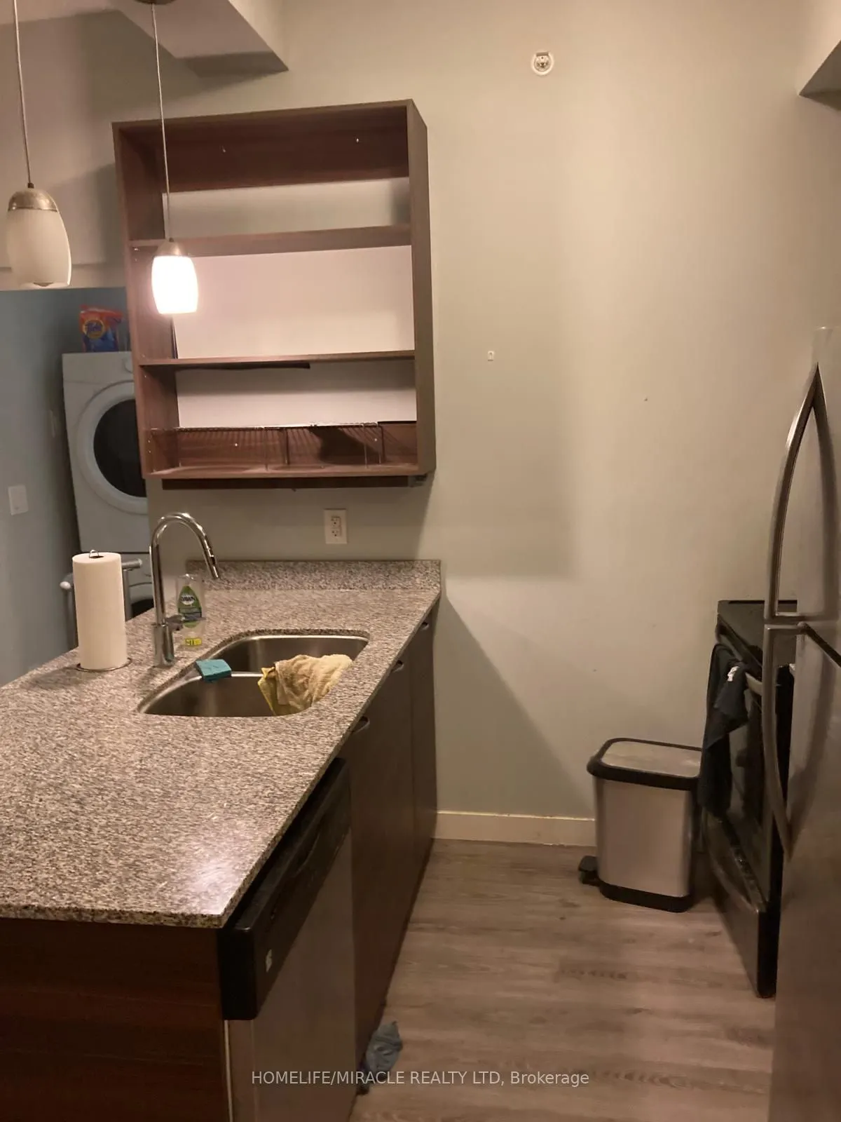 318 Spruce Street, #1704