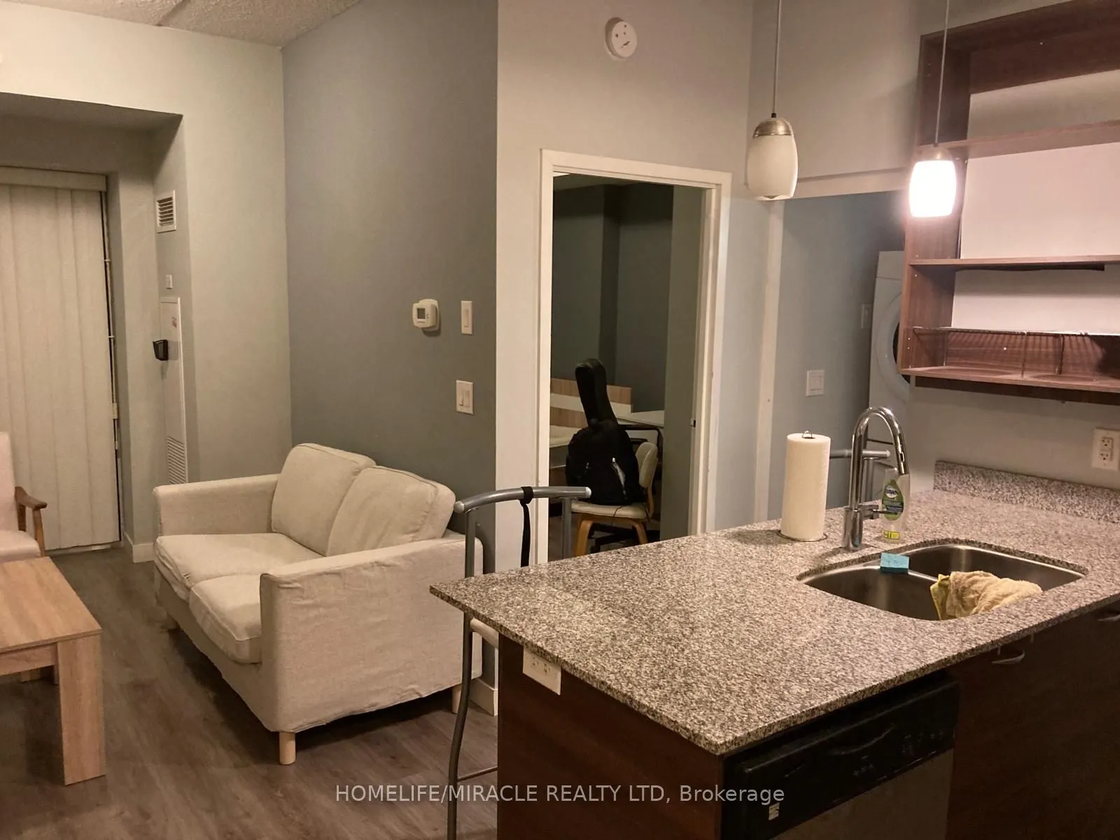 318 Spruce Street, #1704
