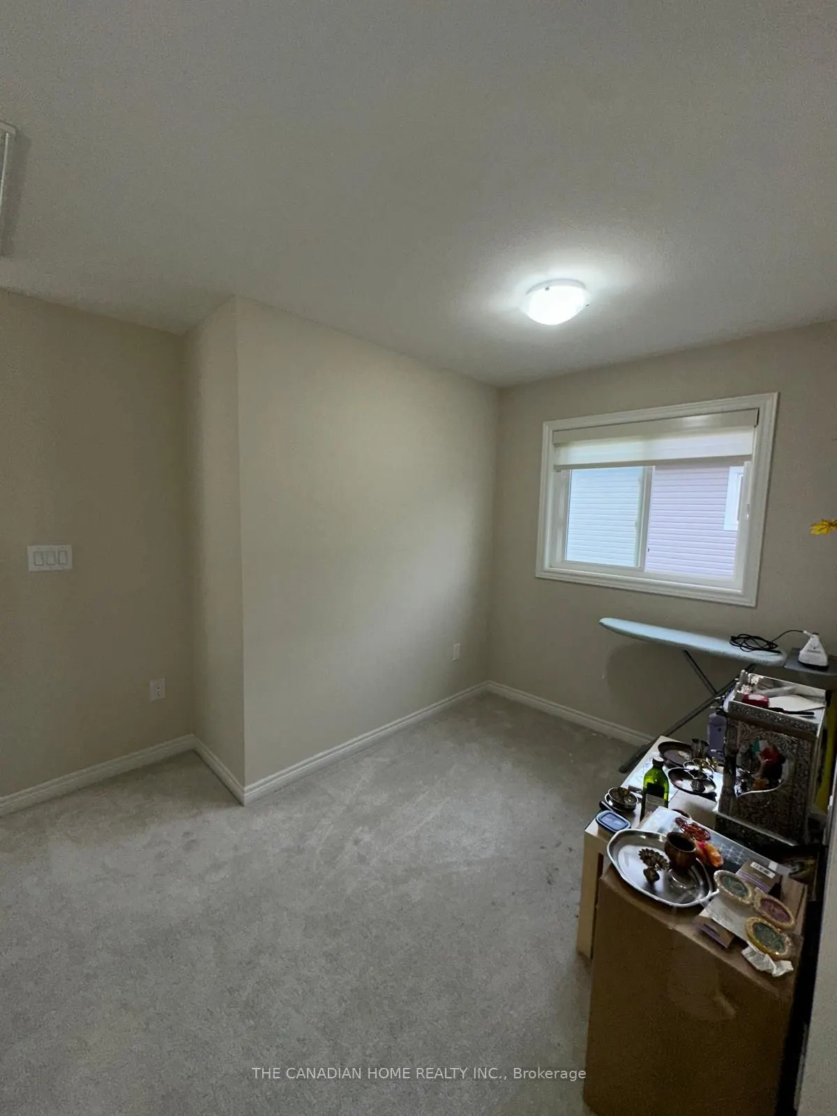 19 HAWTHORN Avenue