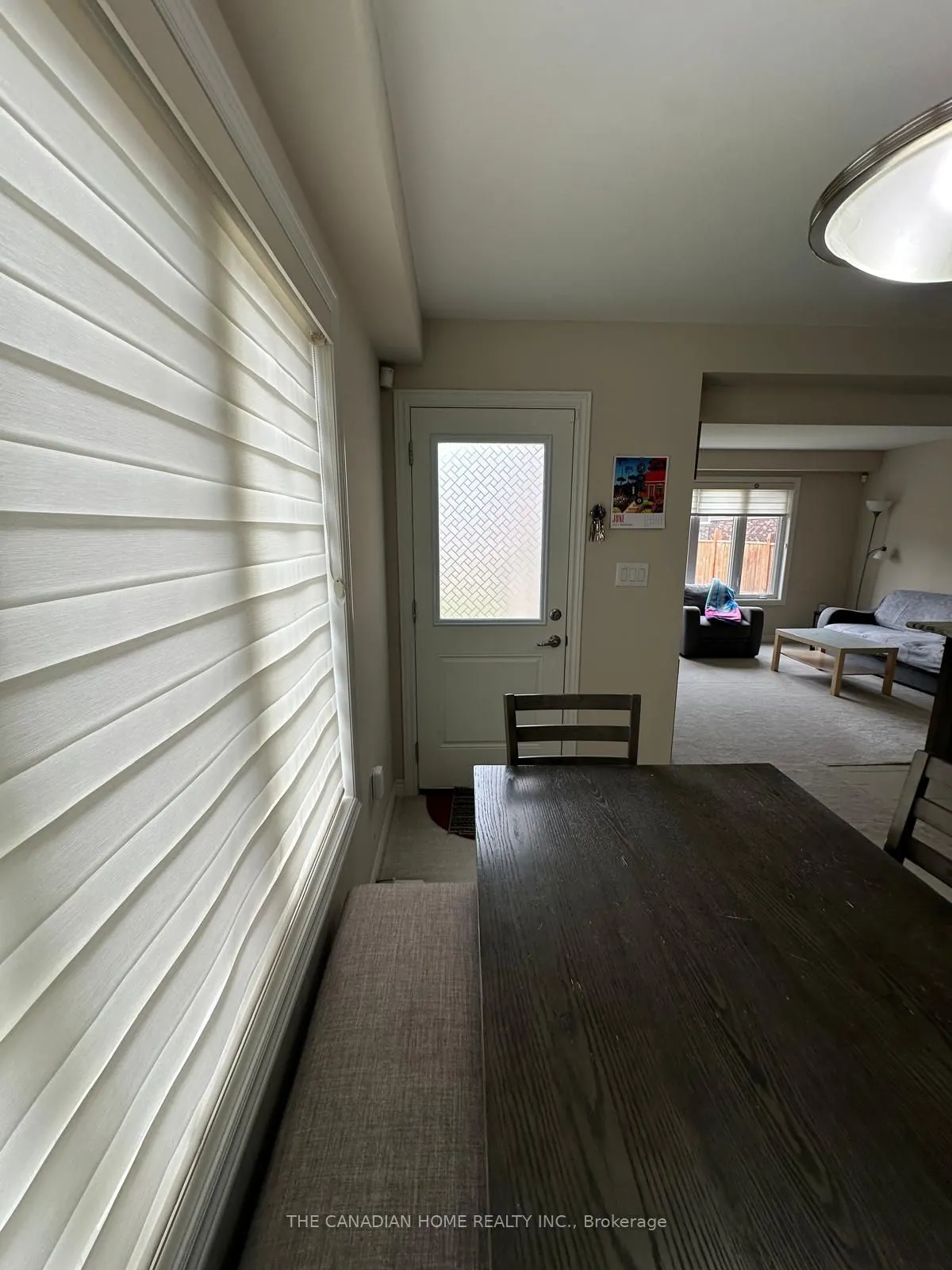 19 HAWTHORN Avenue