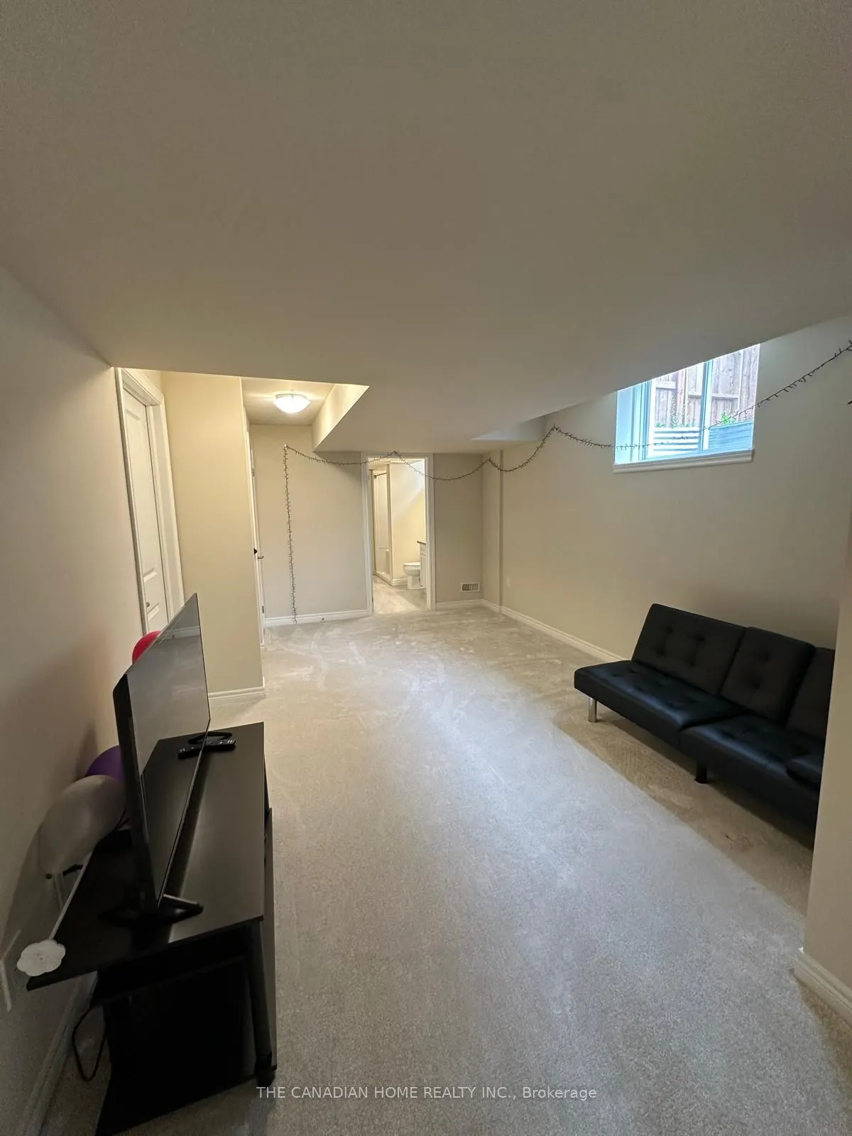 19 HAWTHORN Avenue