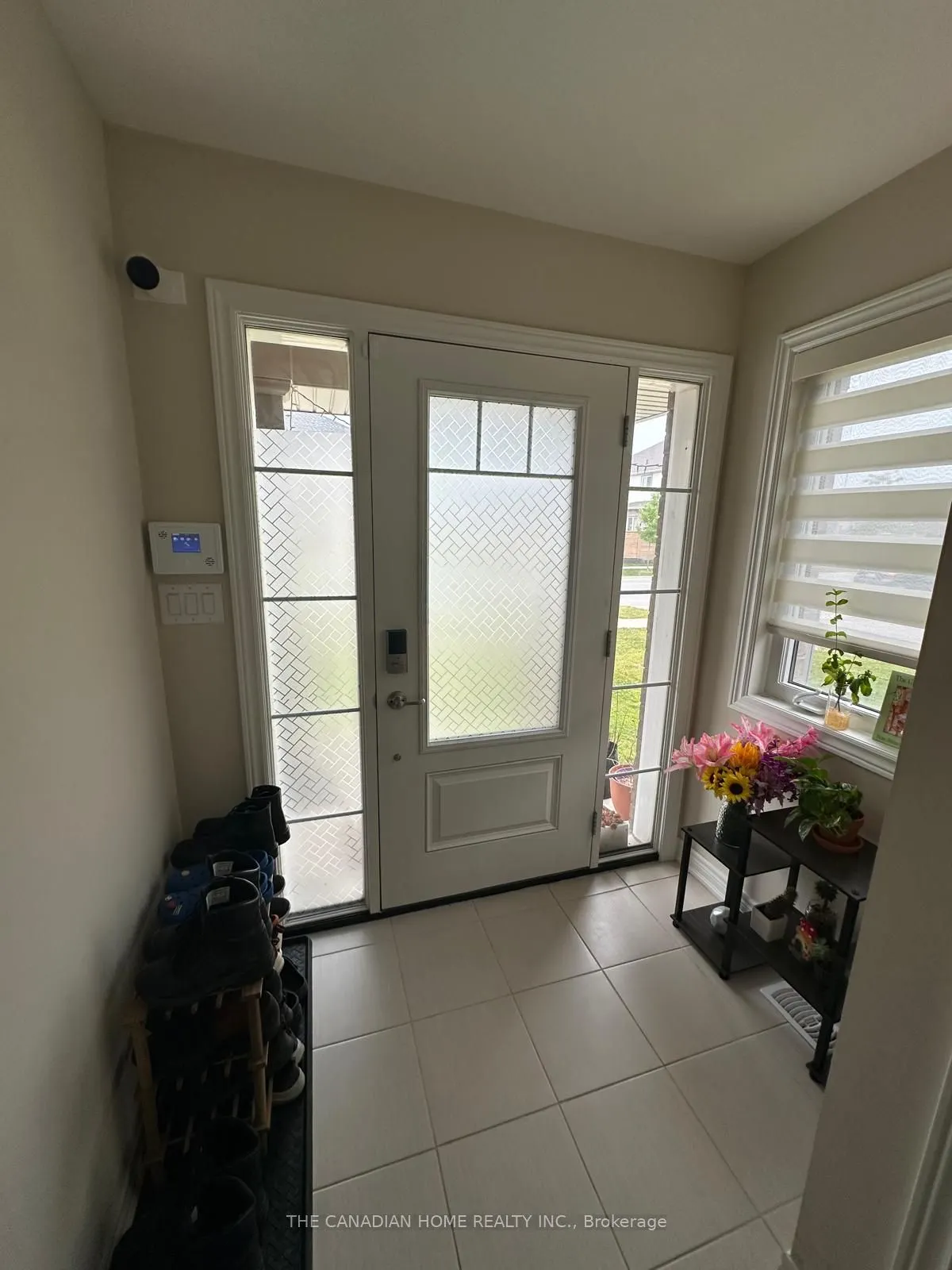 19 HAWTHORN Avenue