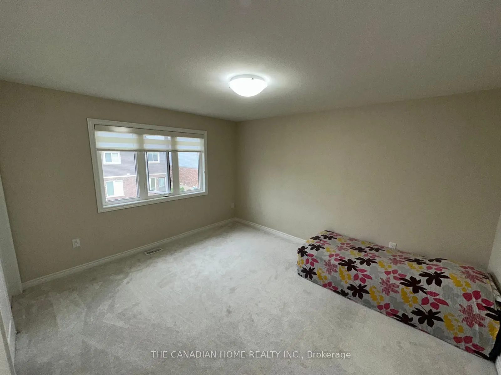 19 HAWTHORN Avenue