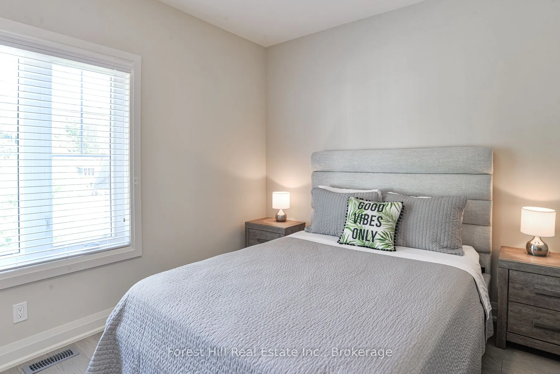 2054 Peninsula Road, #Unit 16