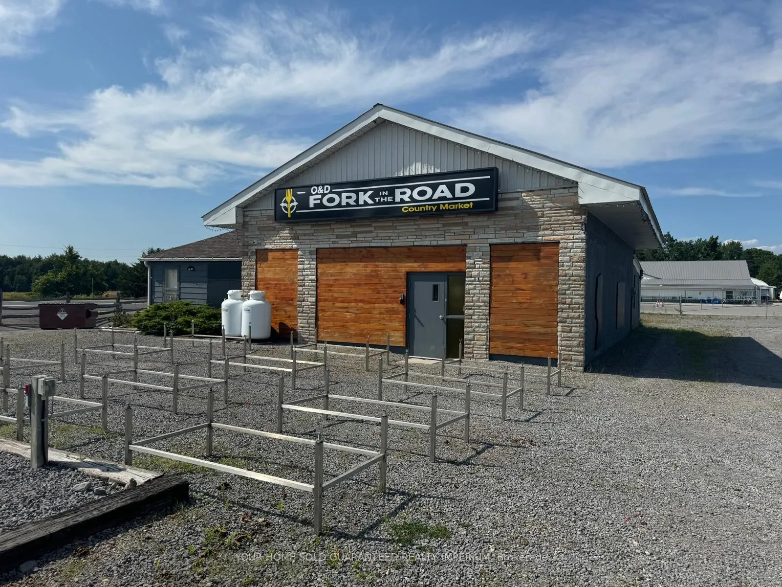 2989 Lakefield Road