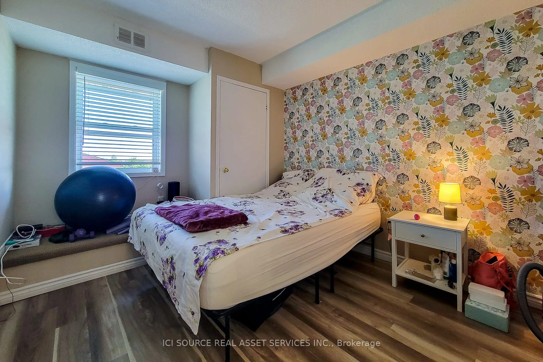 78 Roehampton Avenue, #411